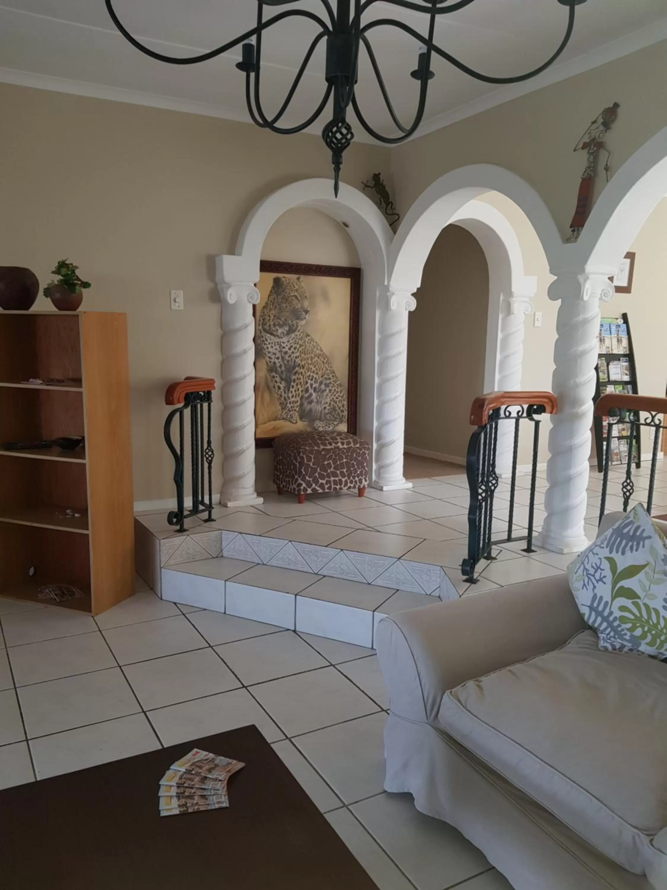 Ingwe Manor Guesthouse