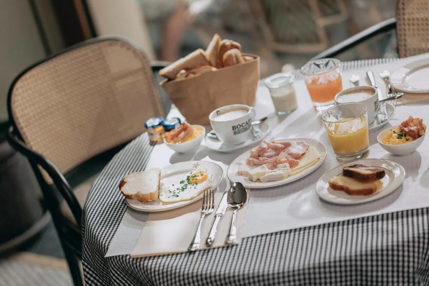 Breakfast in Hotel Märthof Basel