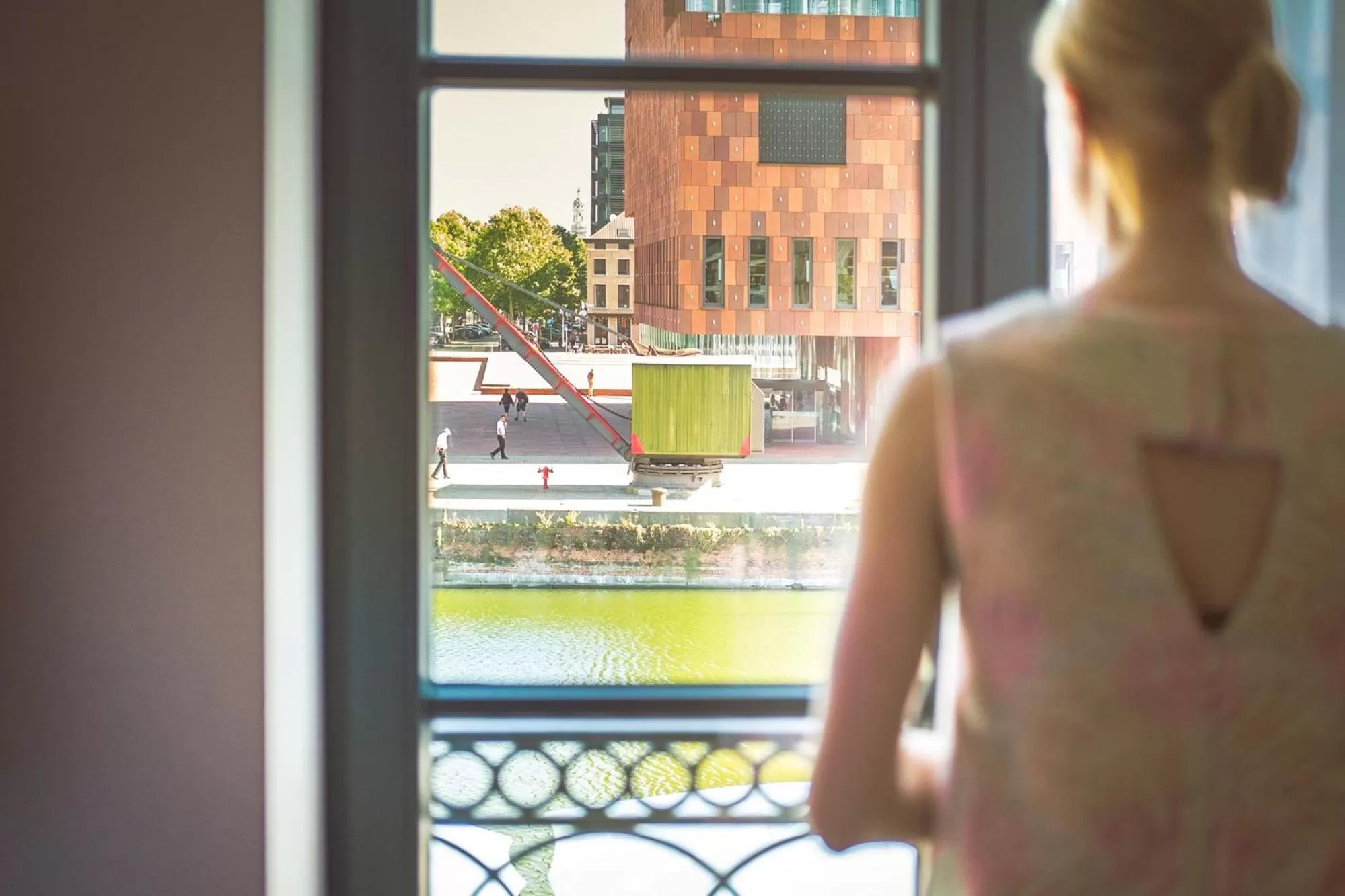 Property building in U Eat & Sleep Antwerp