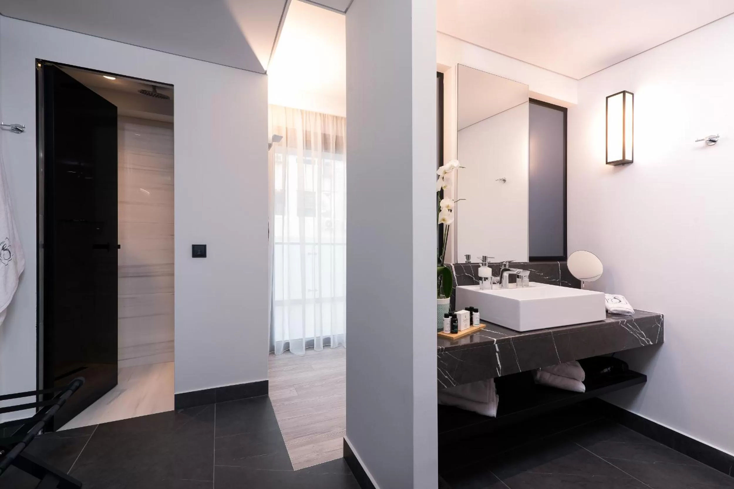 Bathroom in S Hotel Boutique Thessaloniki