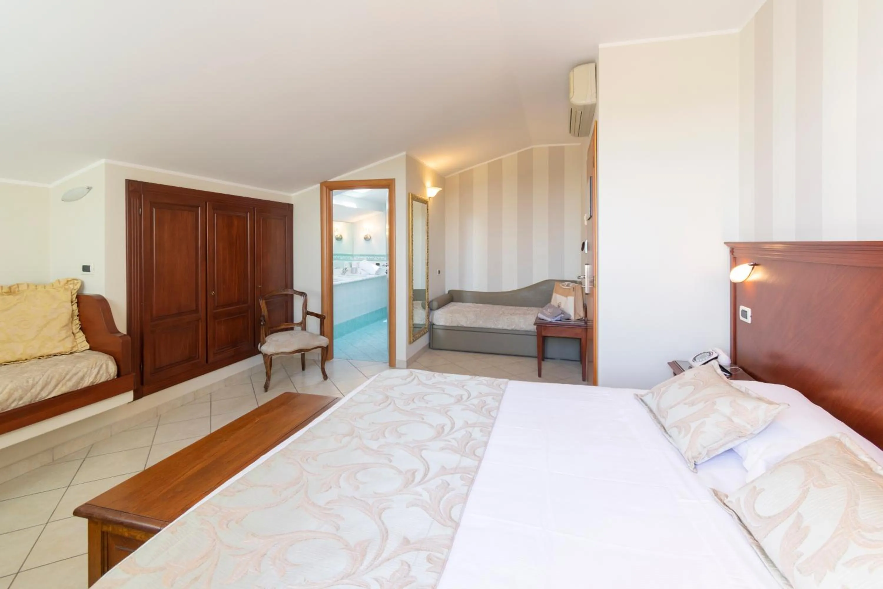 Bed in Hotel Villa Tiziana