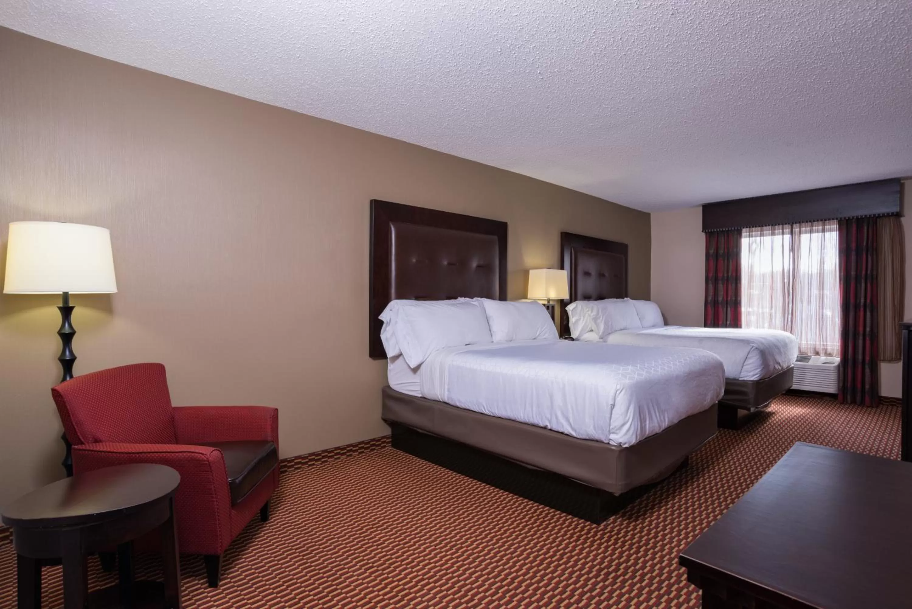 Photo of the whole room, Bed in Holiday Inn Express Hartford-Newington by IHG