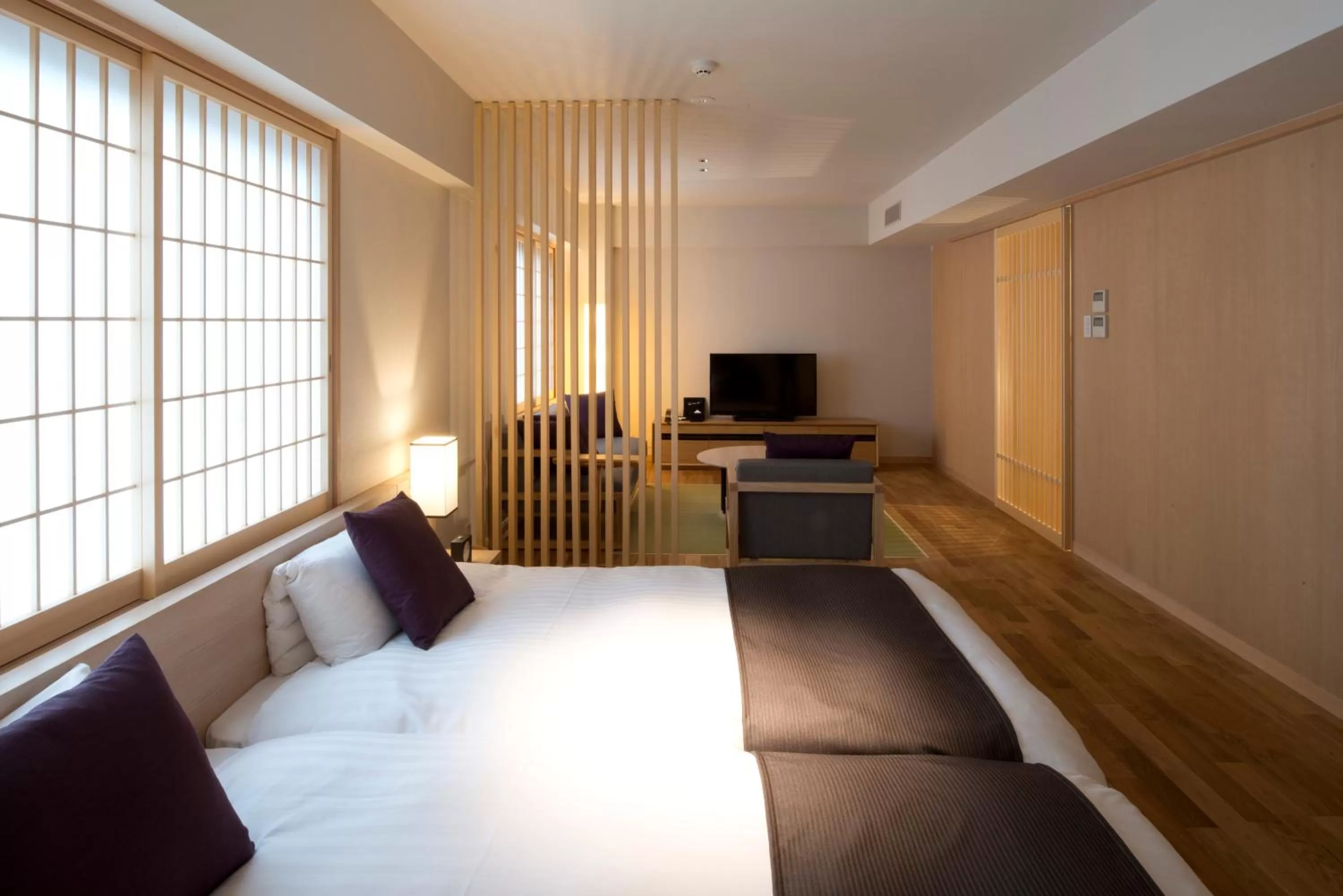 Photo of the whole room, Bed in Takamatsu Kokusai Hotel