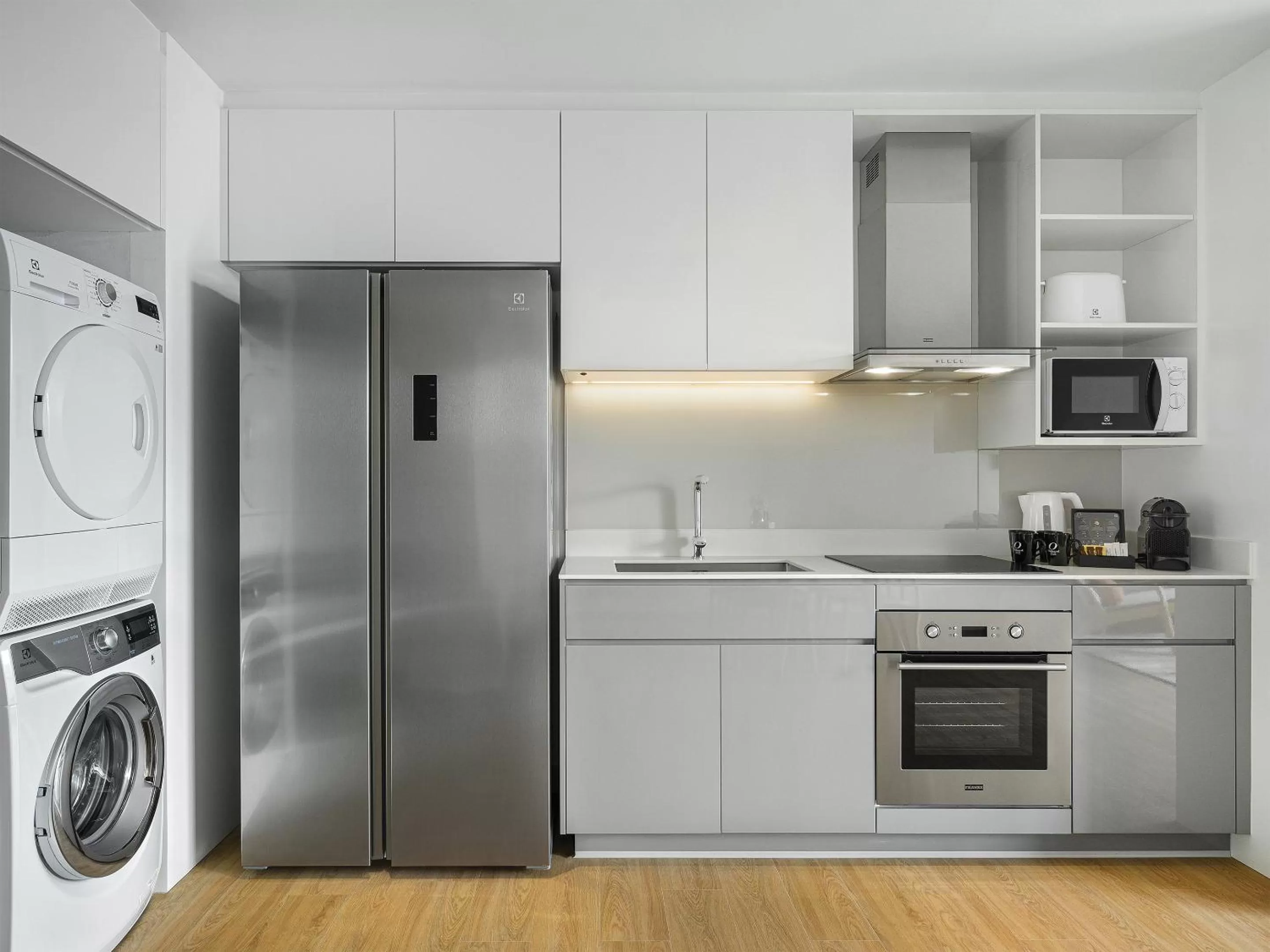 Kitchen or kitchenette in Oakwood Suites Bangkok