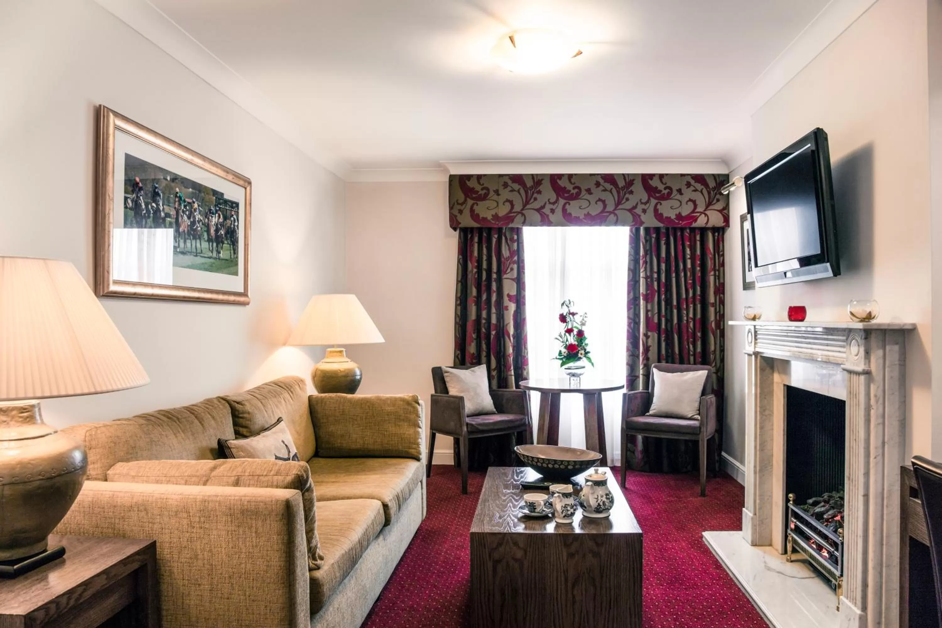 Living room in Mercure Haydock Hotel