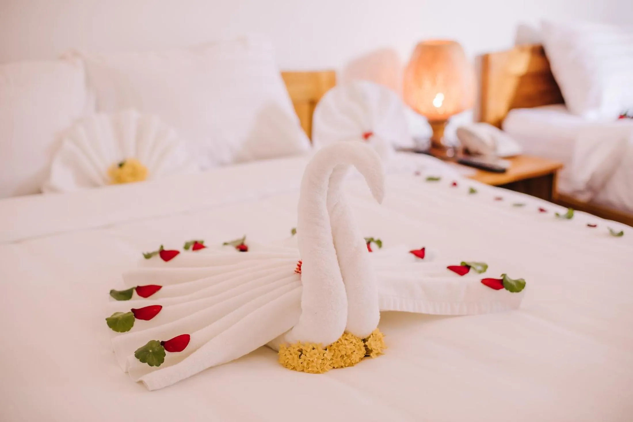 Decorative detail, Bed in Palm Hills Resort