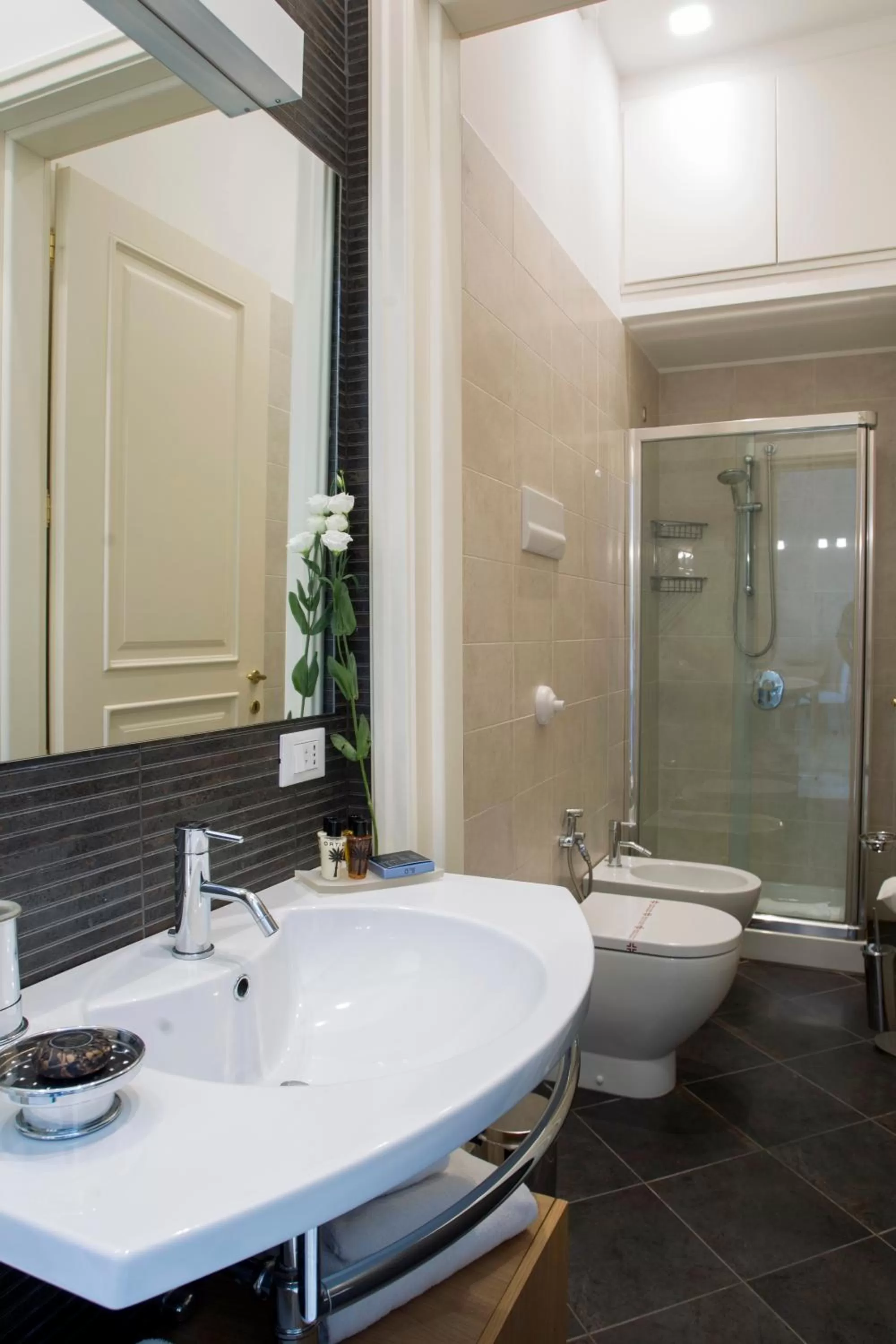 Toilet in Palazzo Brunaccini Boutique Hotel