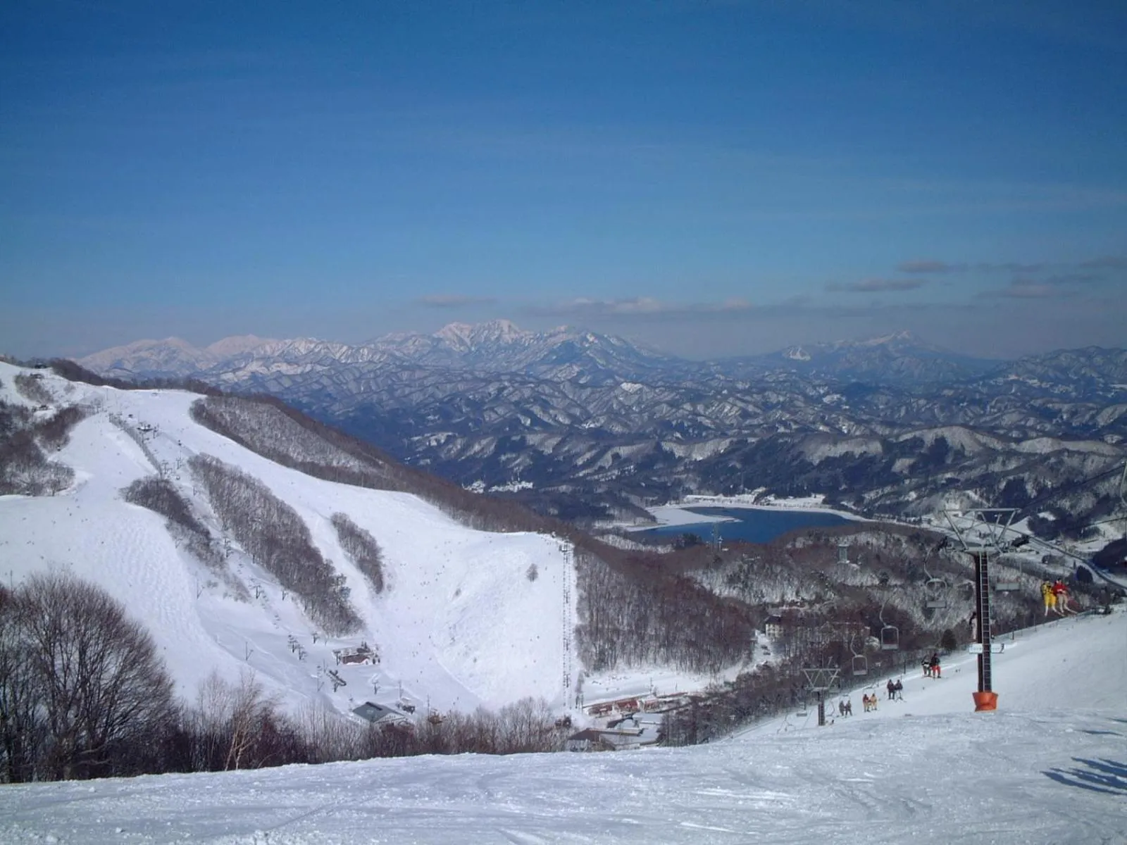Skiing in Kurobe Kanko Hotel