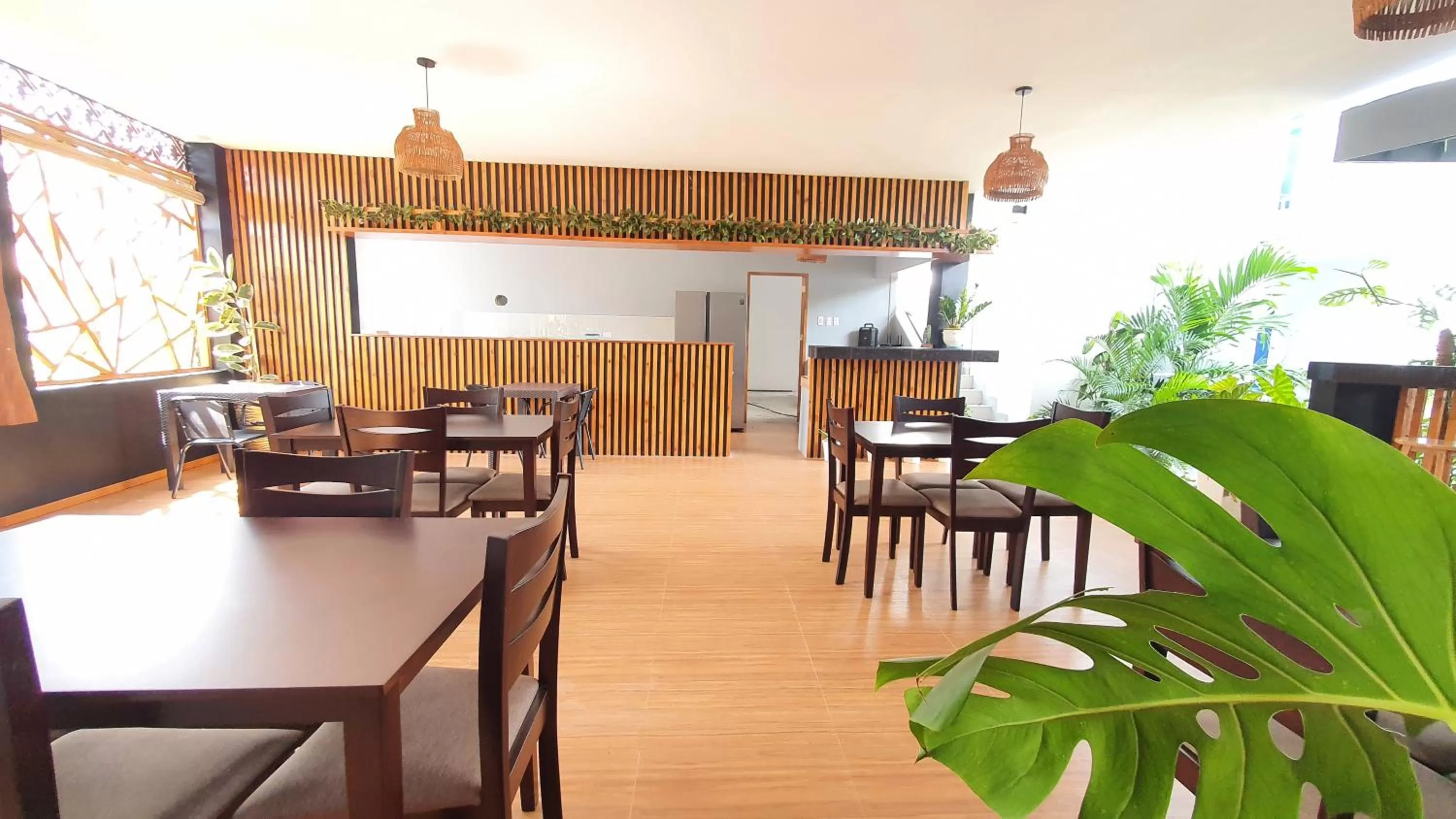 Restaurant/places to eat in Sapphire Boutique Resort