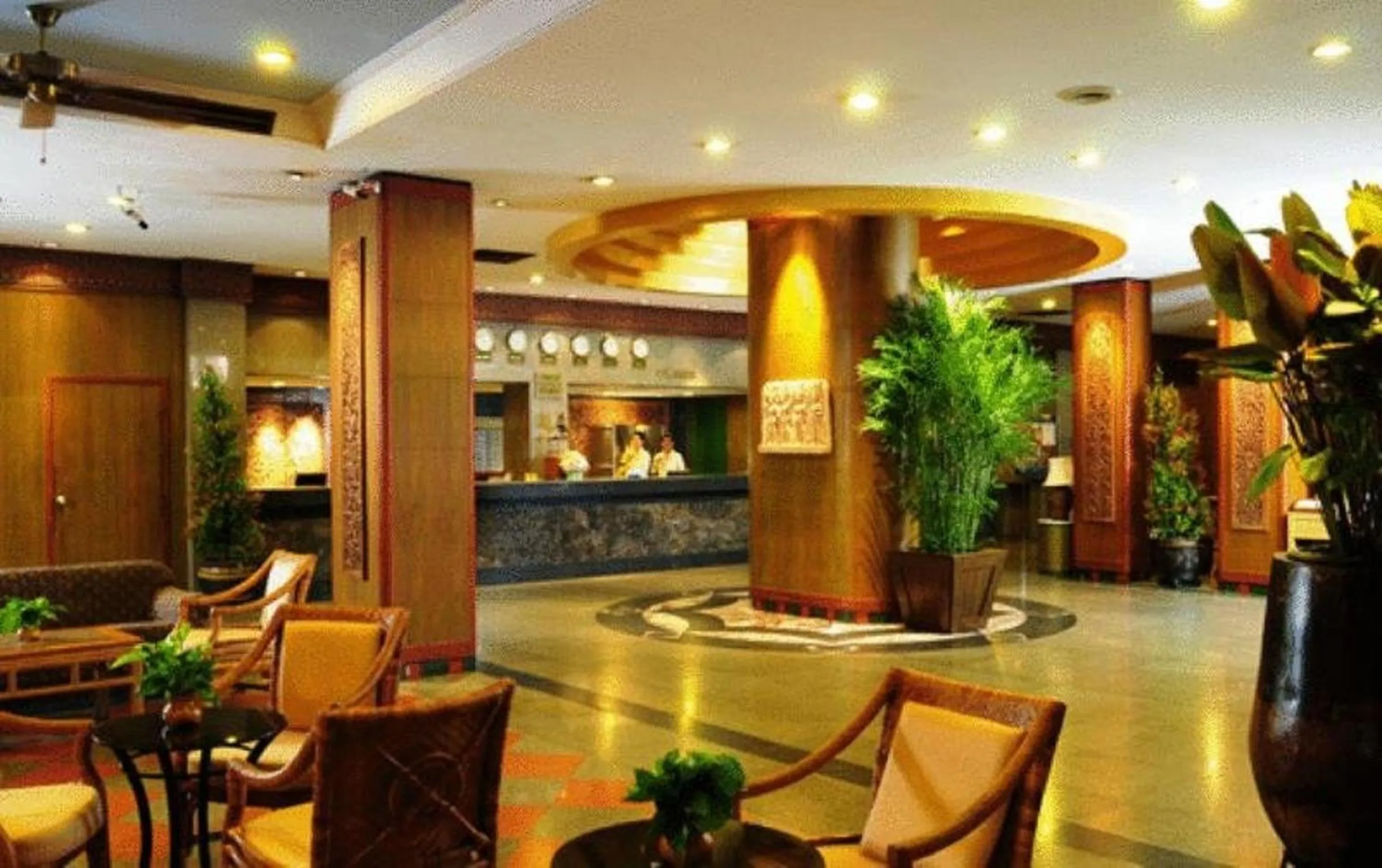 Lobby or reception in Golden Beach Hotel Pattaya