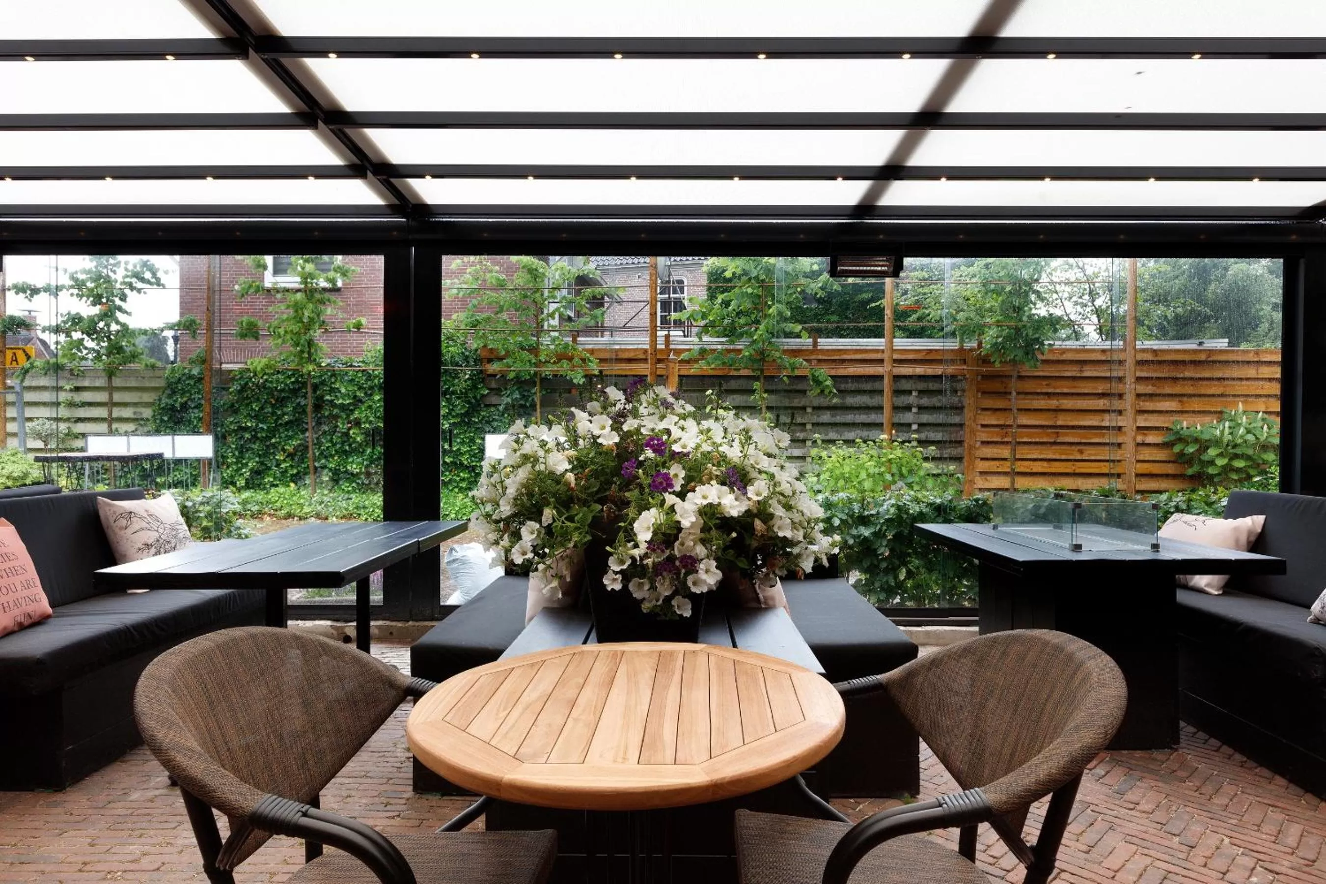 Patio in Hotel Karsten