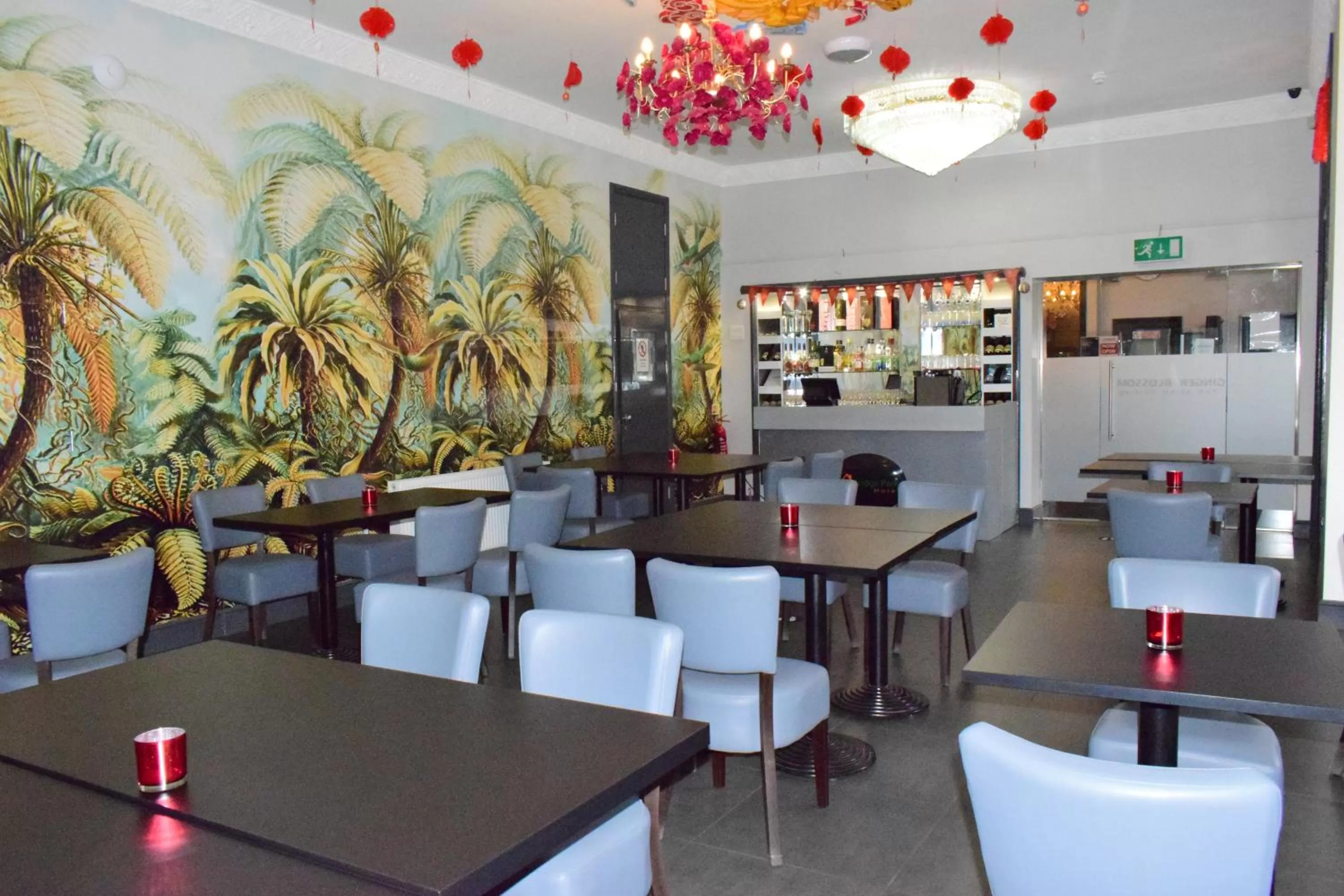 TV and multimedia in Bridge Park Hotel