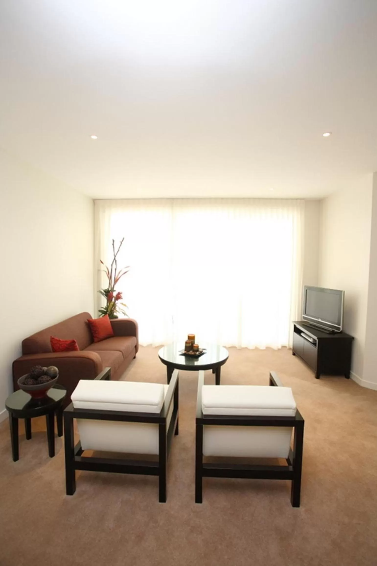 Living room in Grand Mercure Allegra Hervey Bay