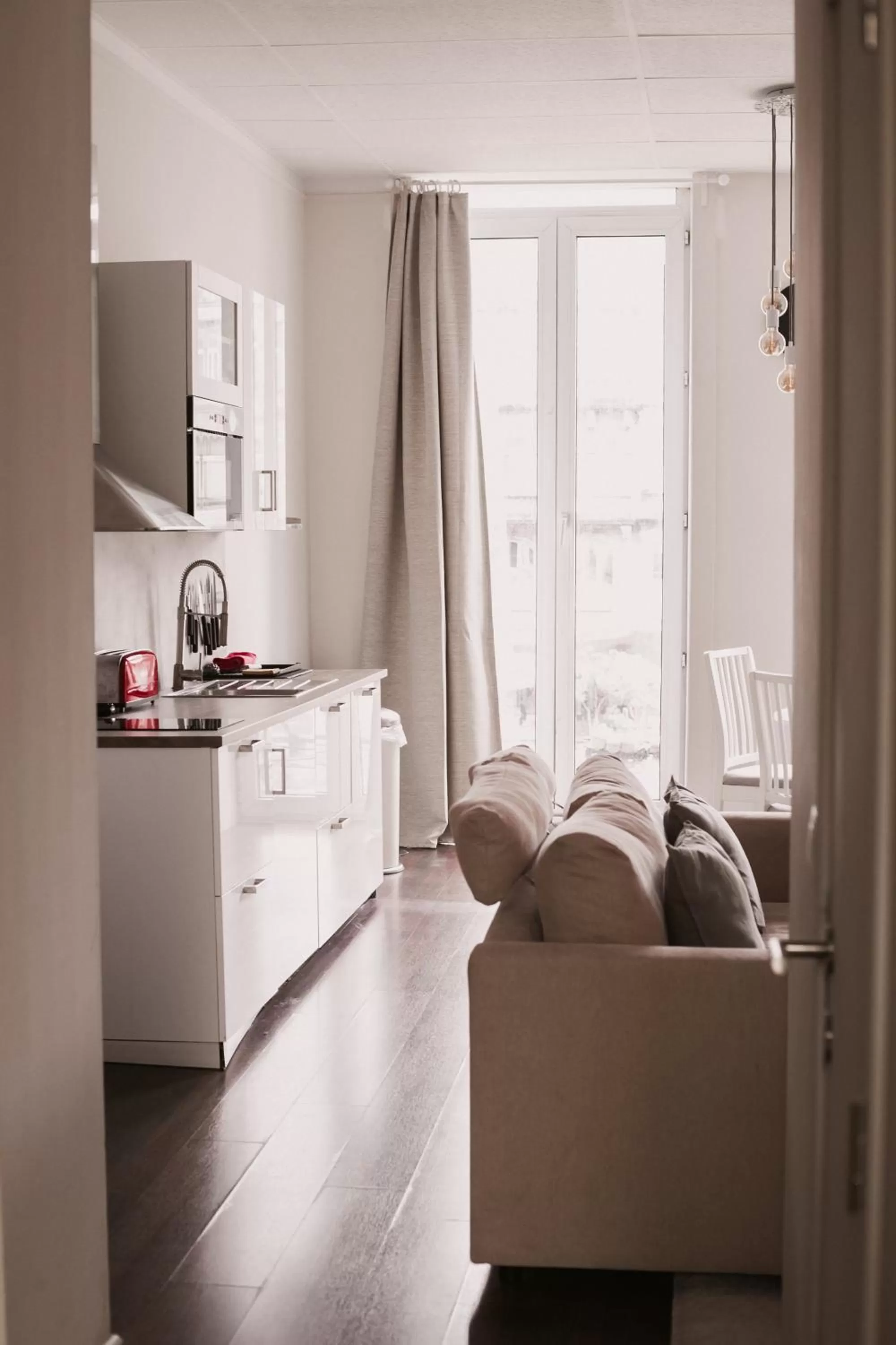 kitchen in Super central in Brussels