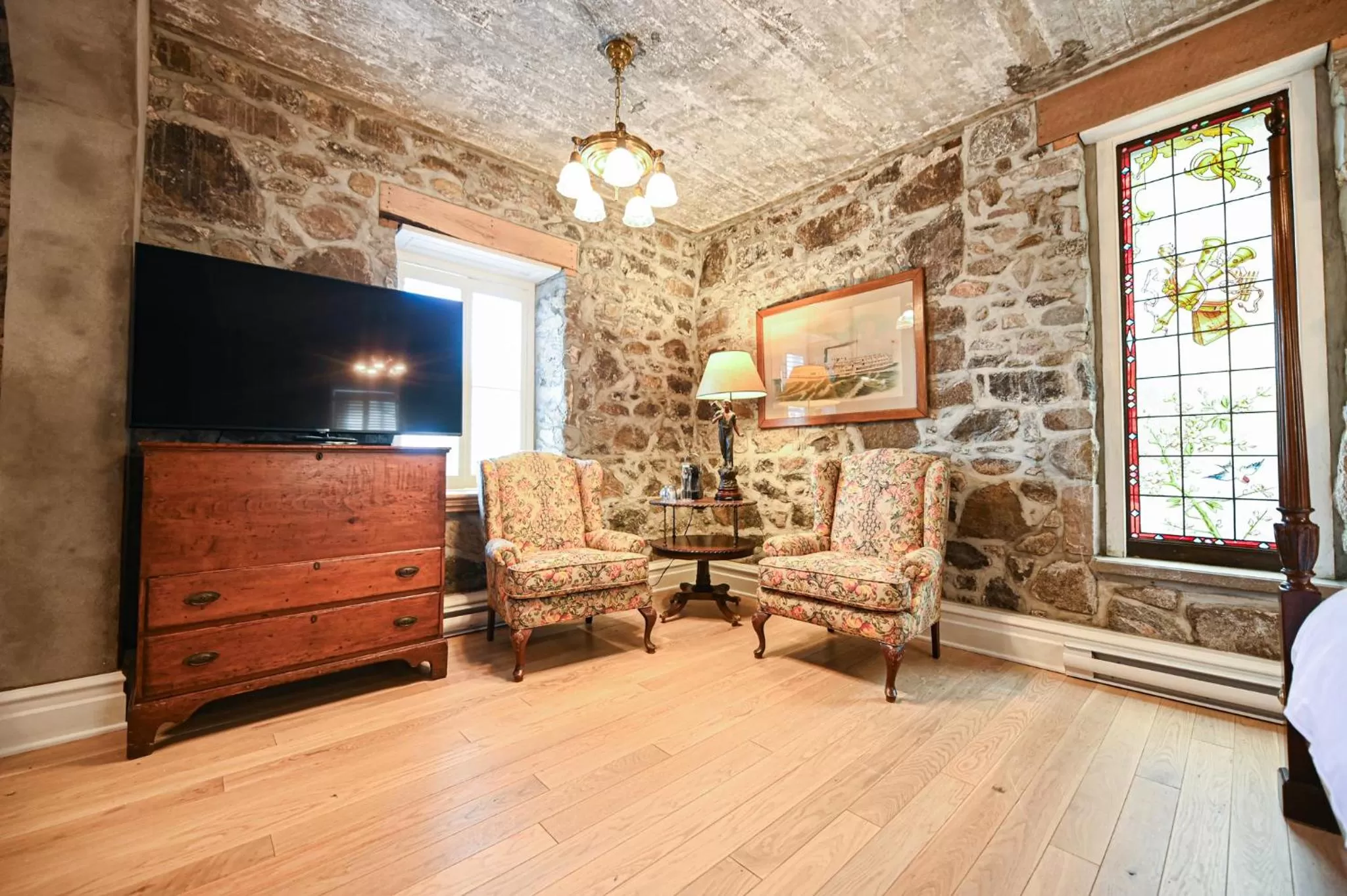 TV and multimedia in StoneHaven Le Manoir - Relais & Châteaux