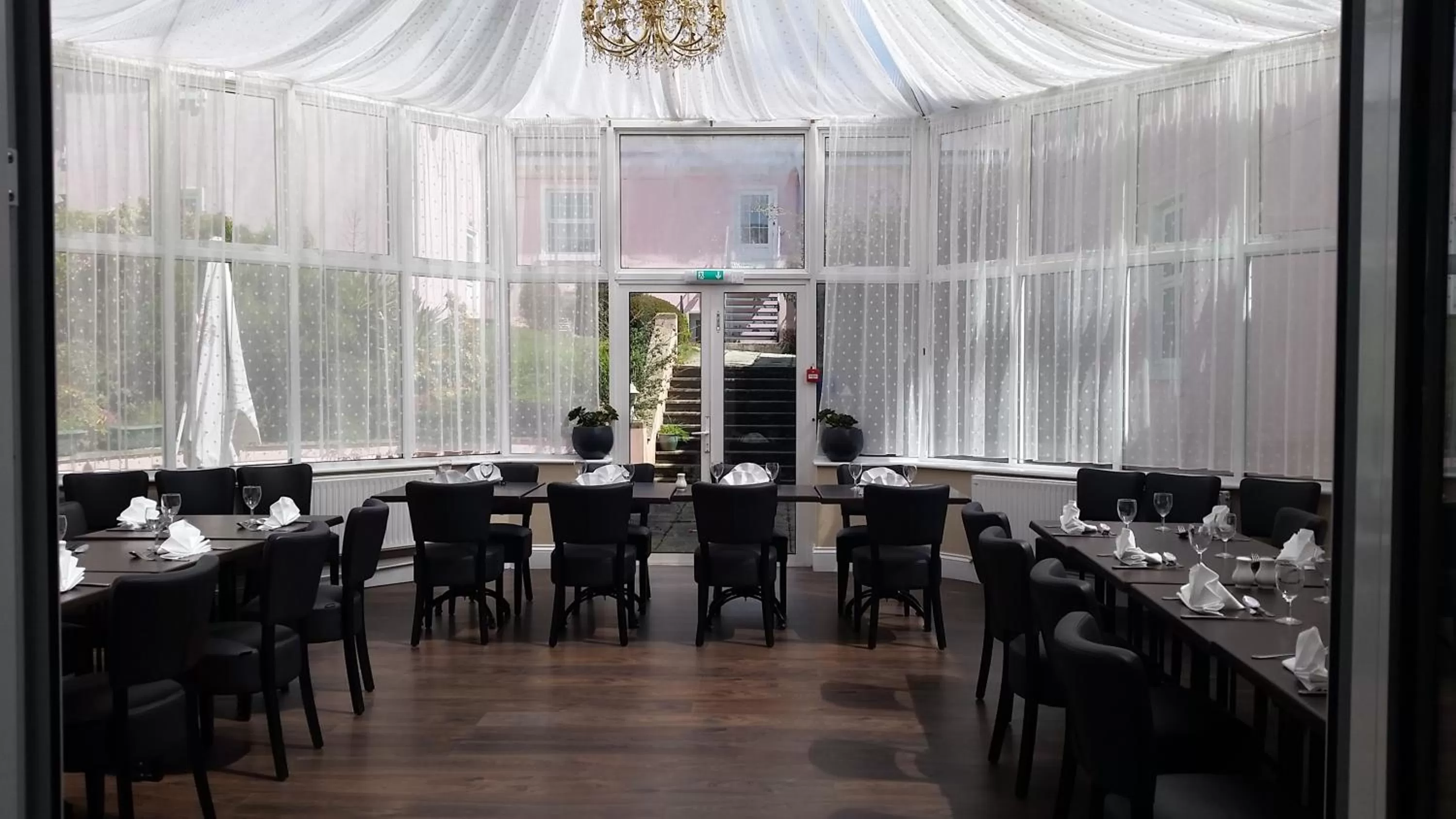 Restaurant/places to eat in Elfordleigh Hotel