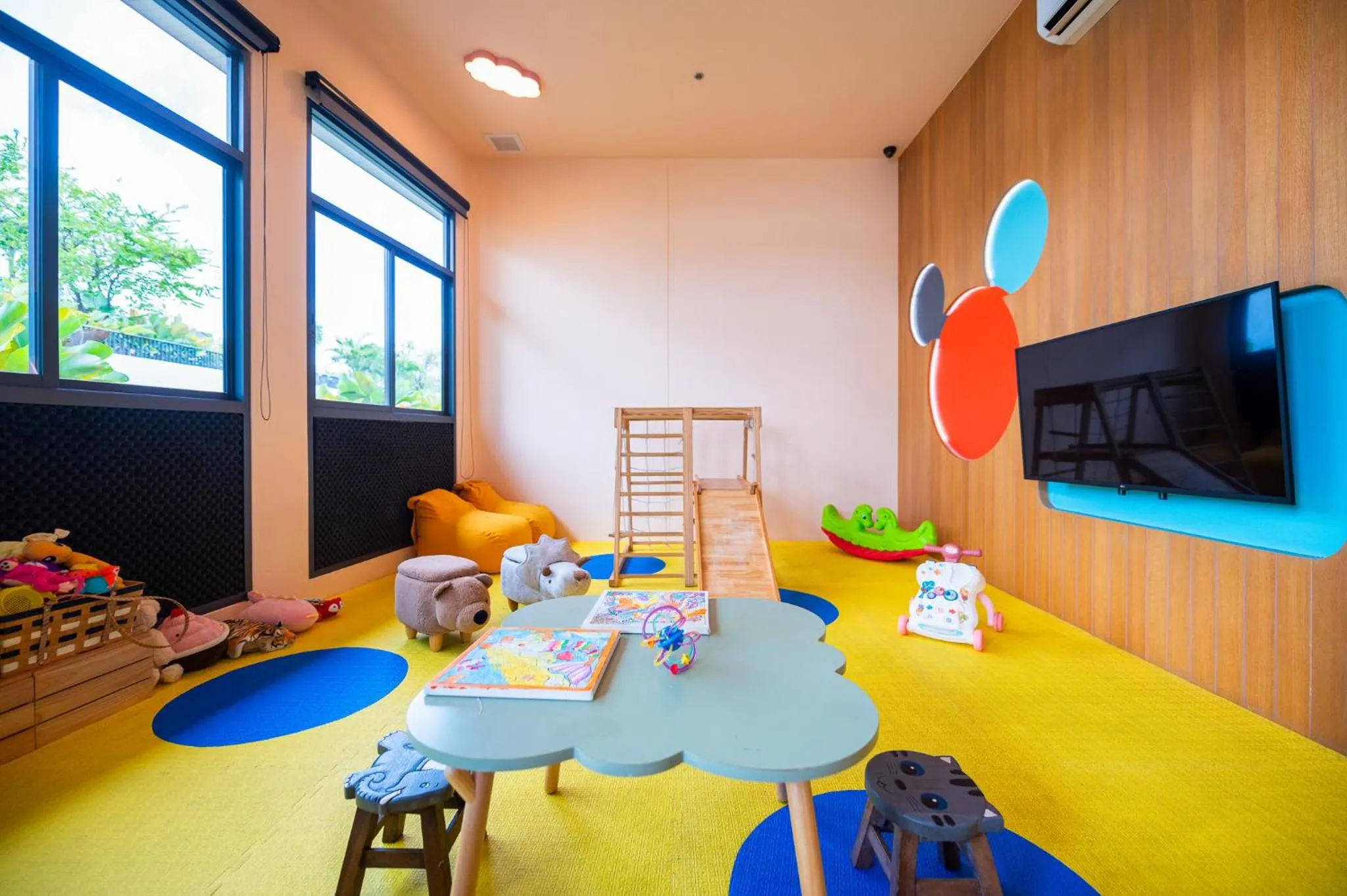 Kids's club in HOMA Phuket Town