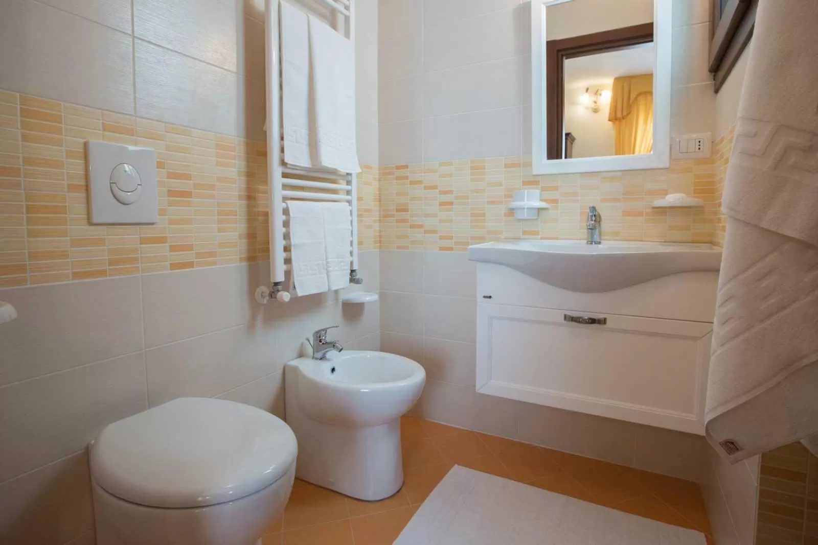 Toilet in B&B Le due gioie