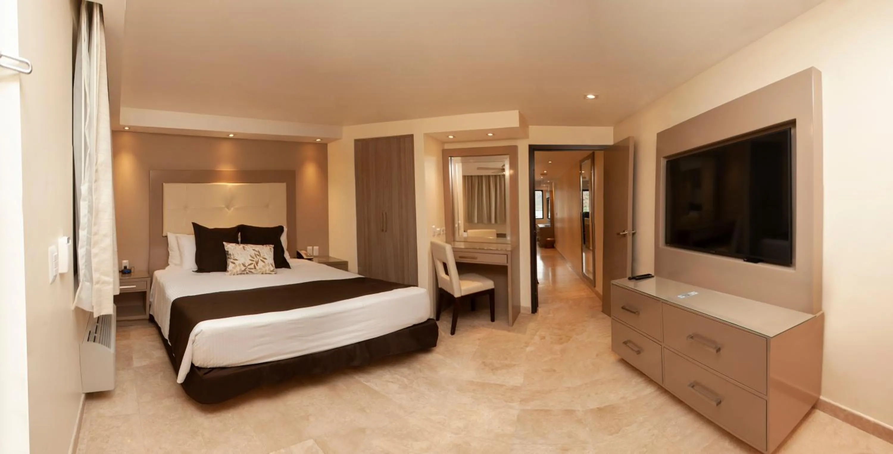 Family Suite in Marinaterra Hotel & Spa