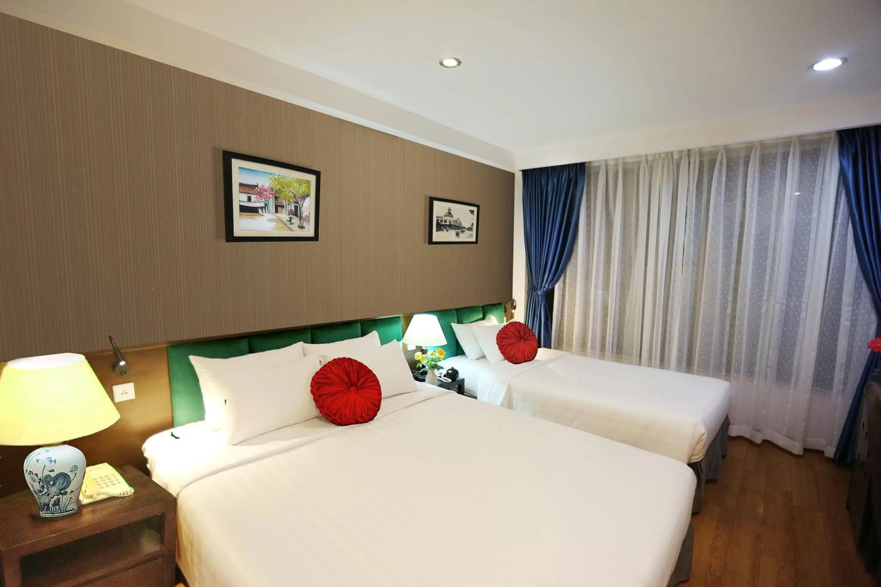 Bedroom, Bed in Aviary Hanoi Hotel & Travel