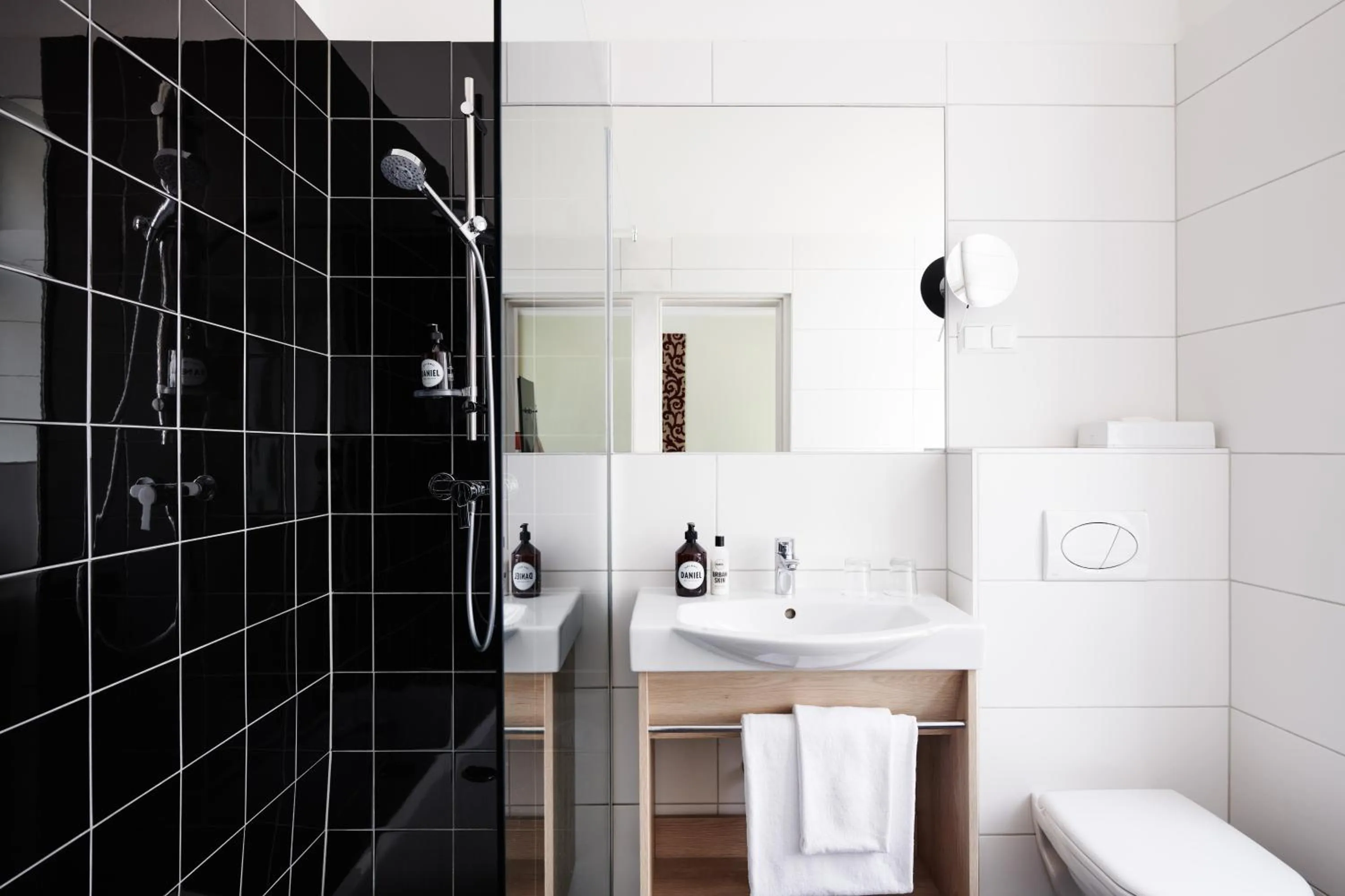 Shower in Hotel Weitzer Graz - Centre of Graz