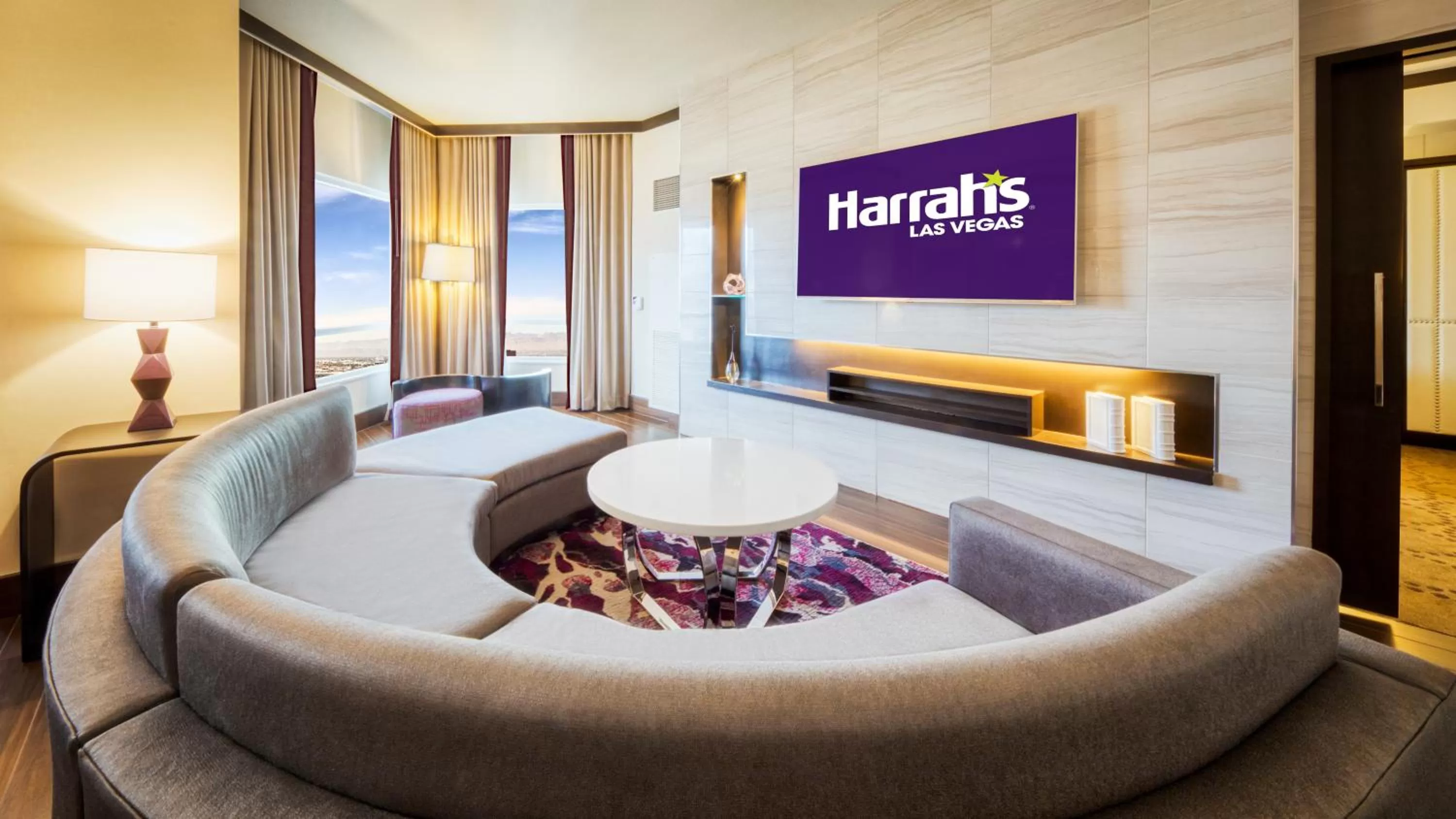 TV and multimedia in Harrah's Las Vegas, A Caesars Destination