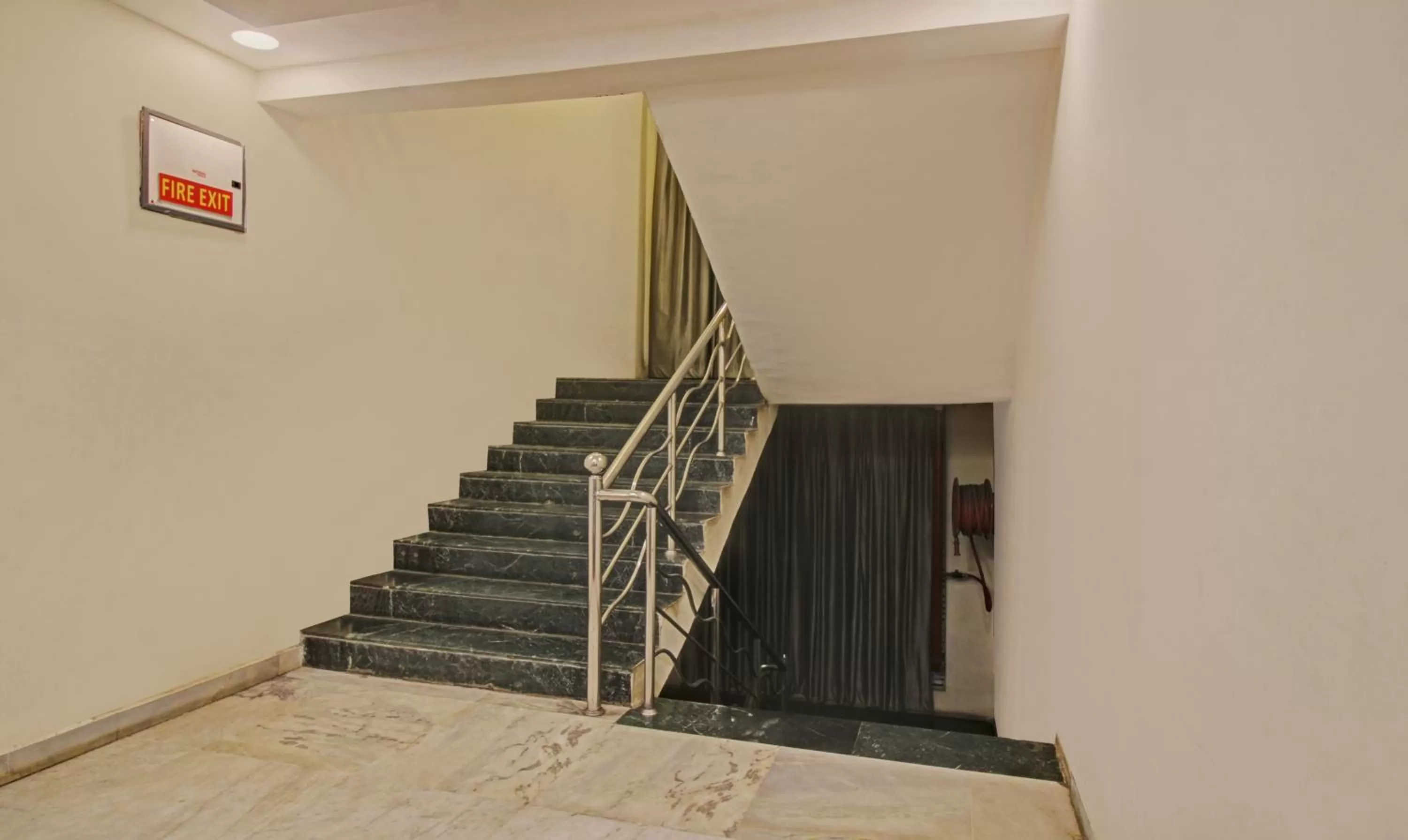 Lobby or reception in Treebo The Boss