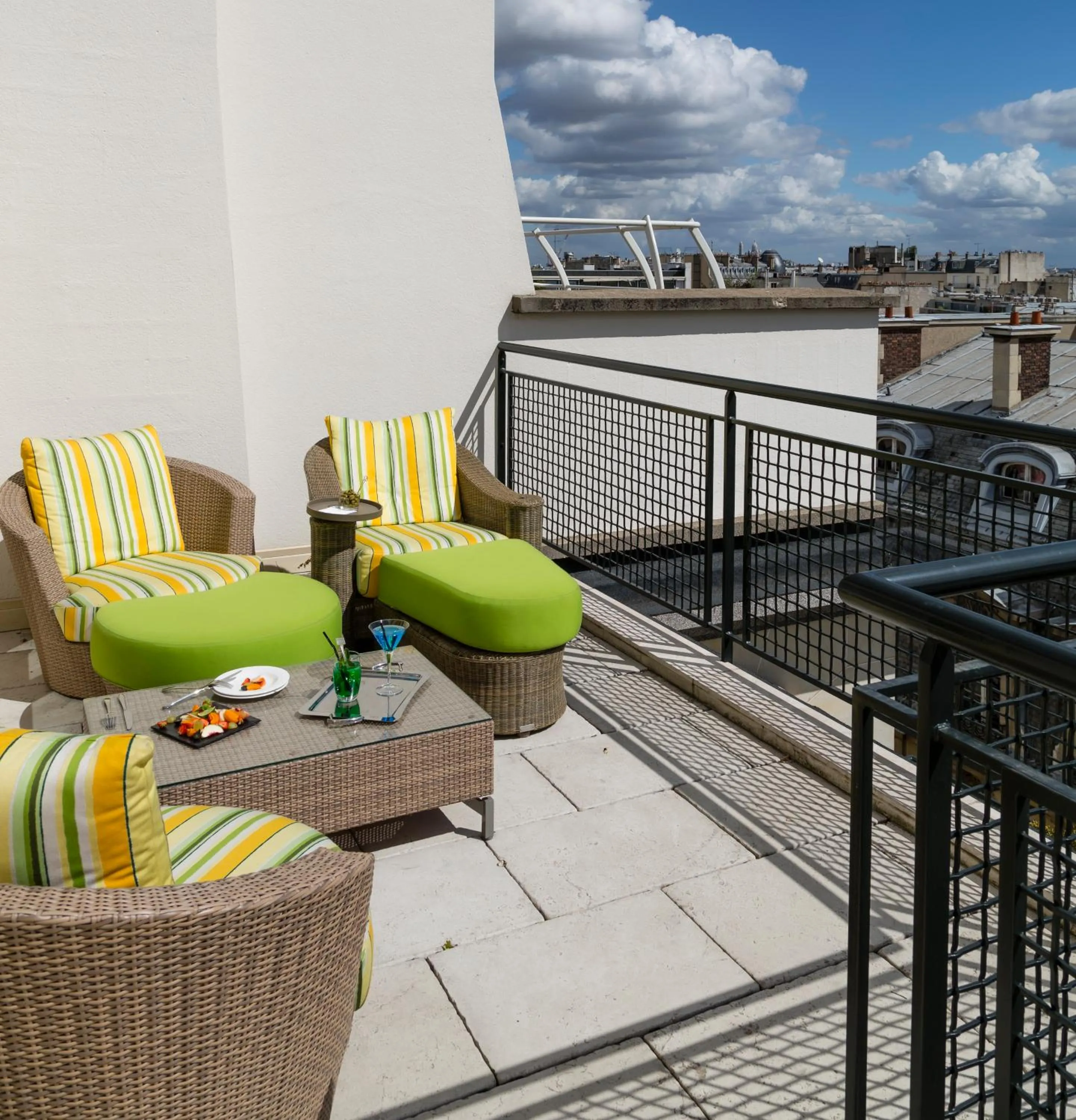 Balcony/Terrace in Majestic Hotel Spa - Champs Elysées