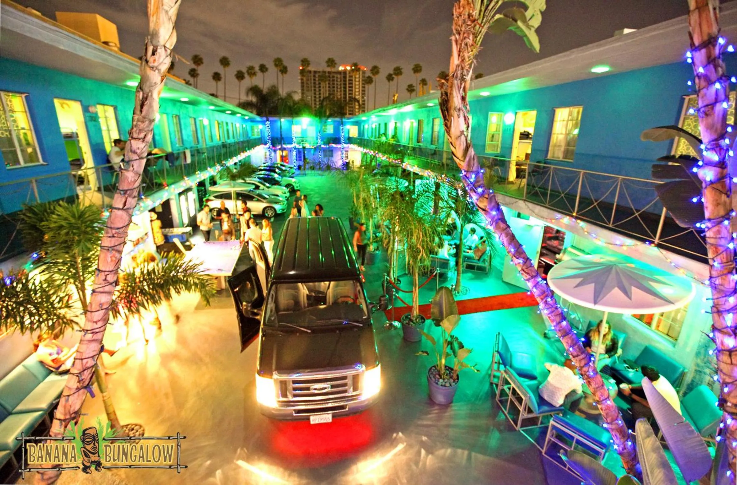 City view in Banana Bungalow Hollywood Hotel & Hostel