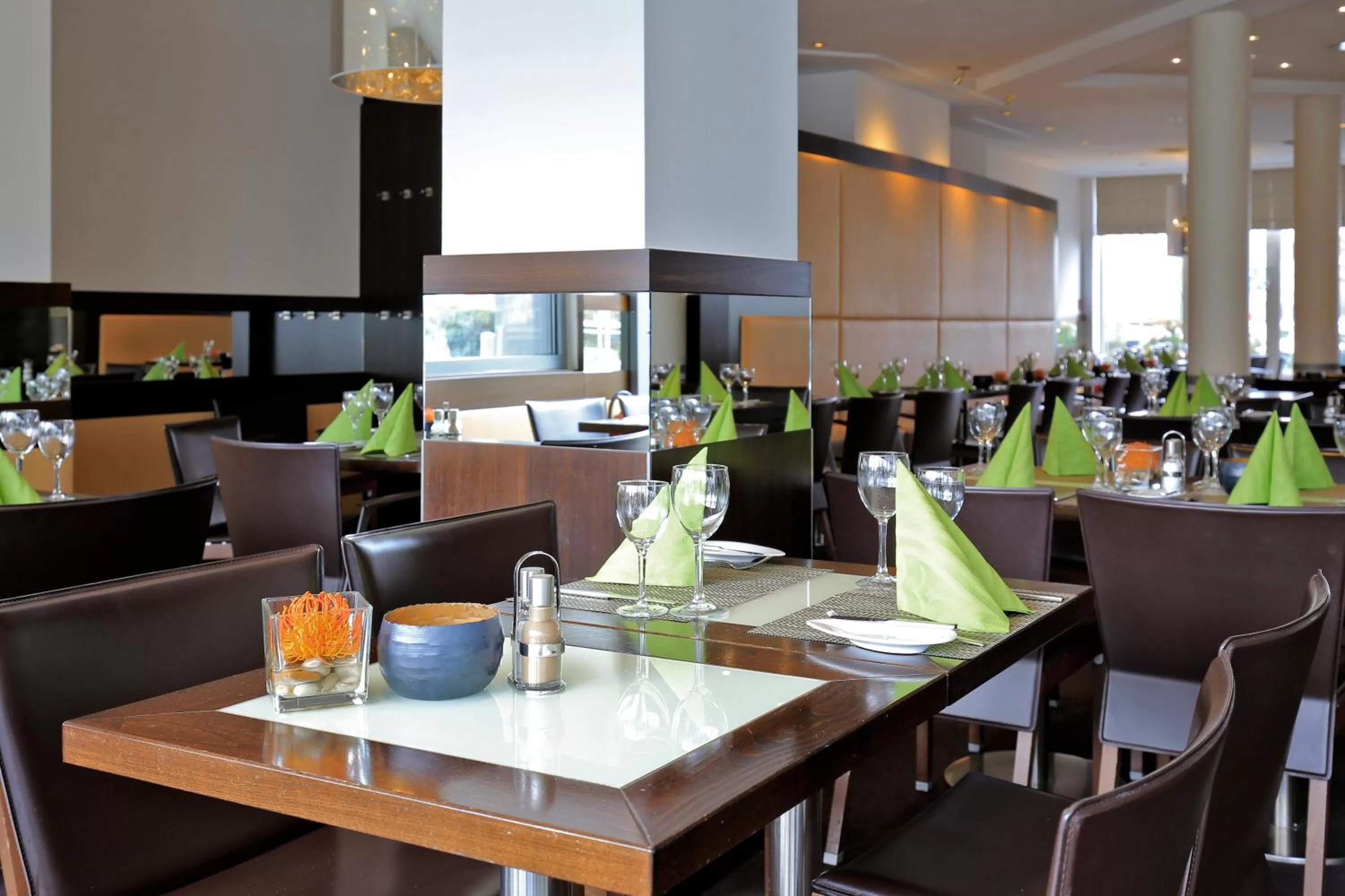 Restaurant/places to eat in Lindner Hotel Dusseldorf Airport, part of JdV by Hyatt