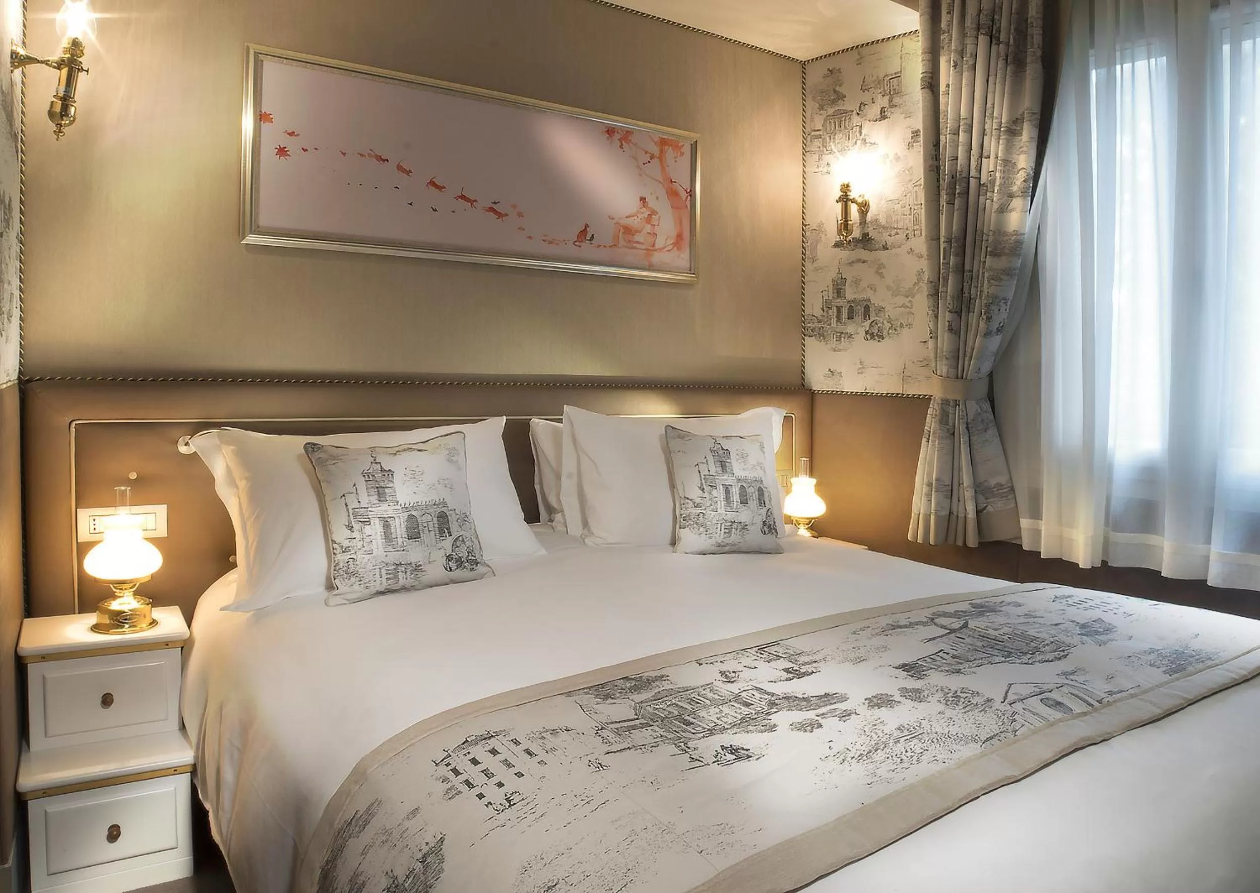 Photo of the whole room, Bed in Papadopoli Hotel Venezia - MGallery Collection