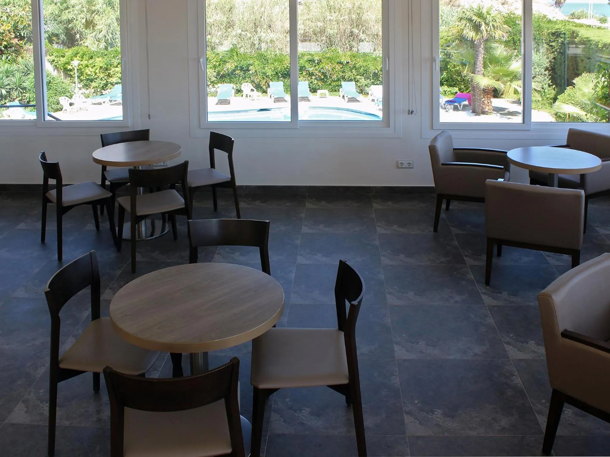 Lounge or bar in Rocatel