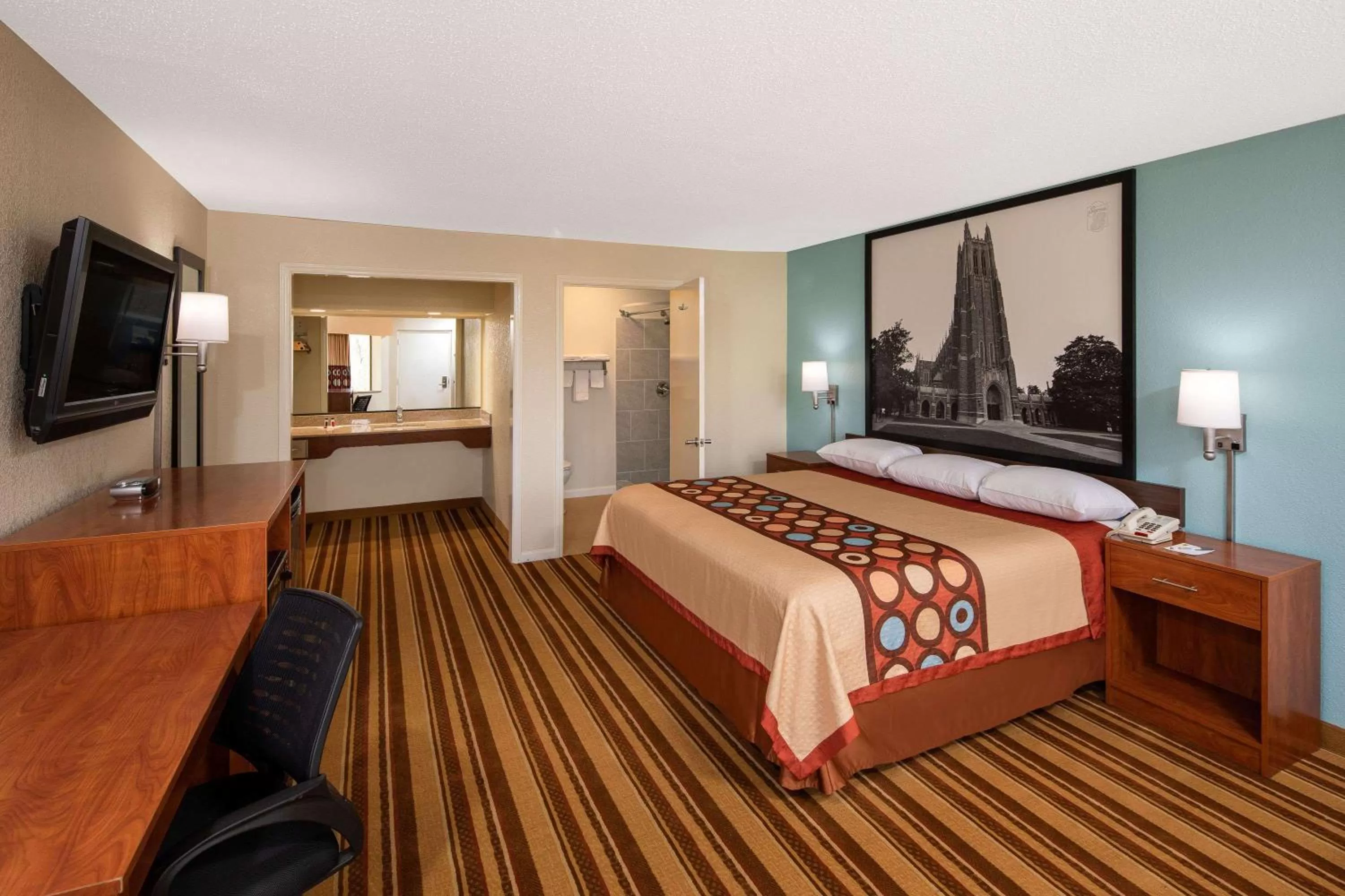 Photo of the whole room, Bed in Super 8 by Wyndham Burlington NC