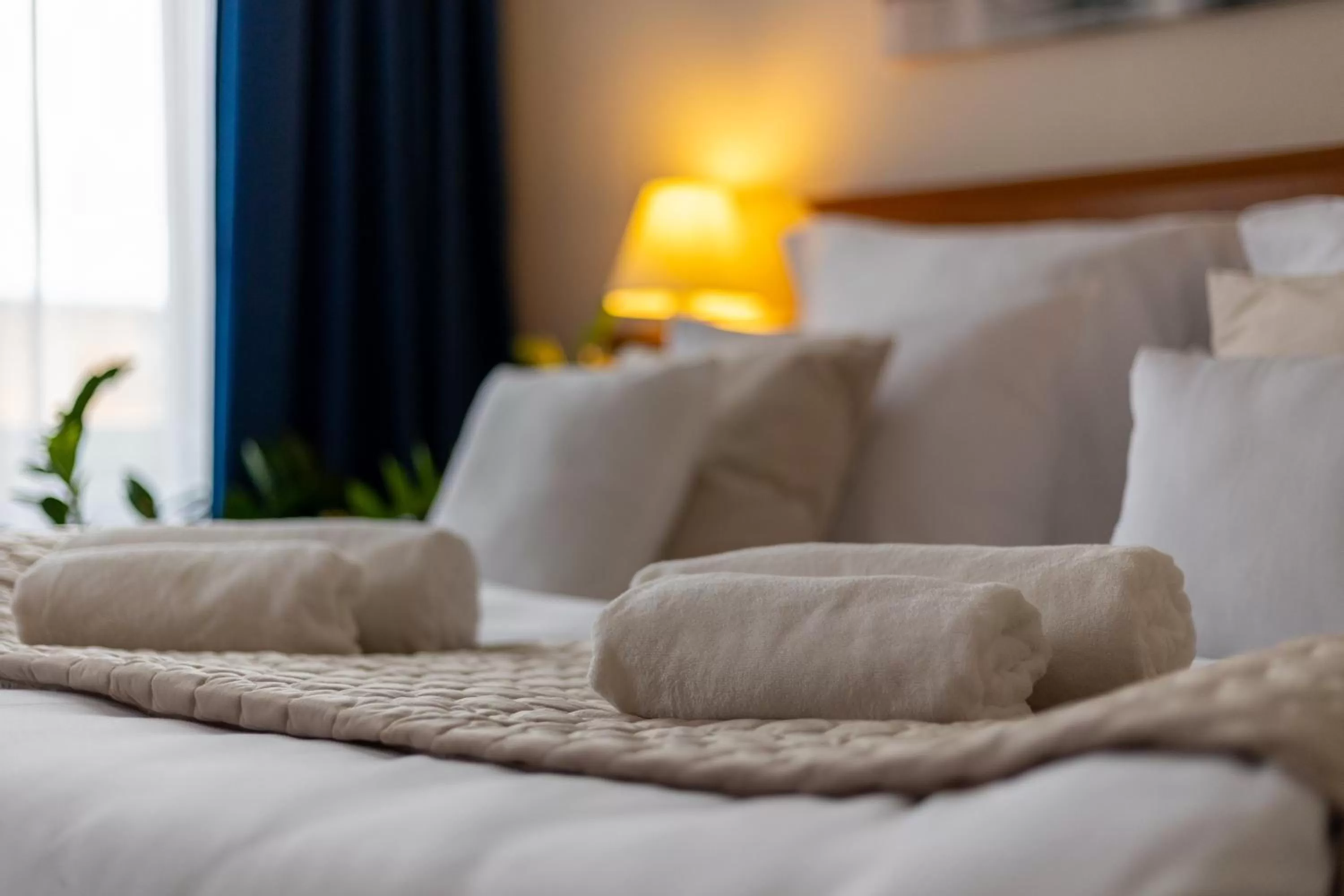 Bed in Hotel Sofia by The Railway Station Wroclaw