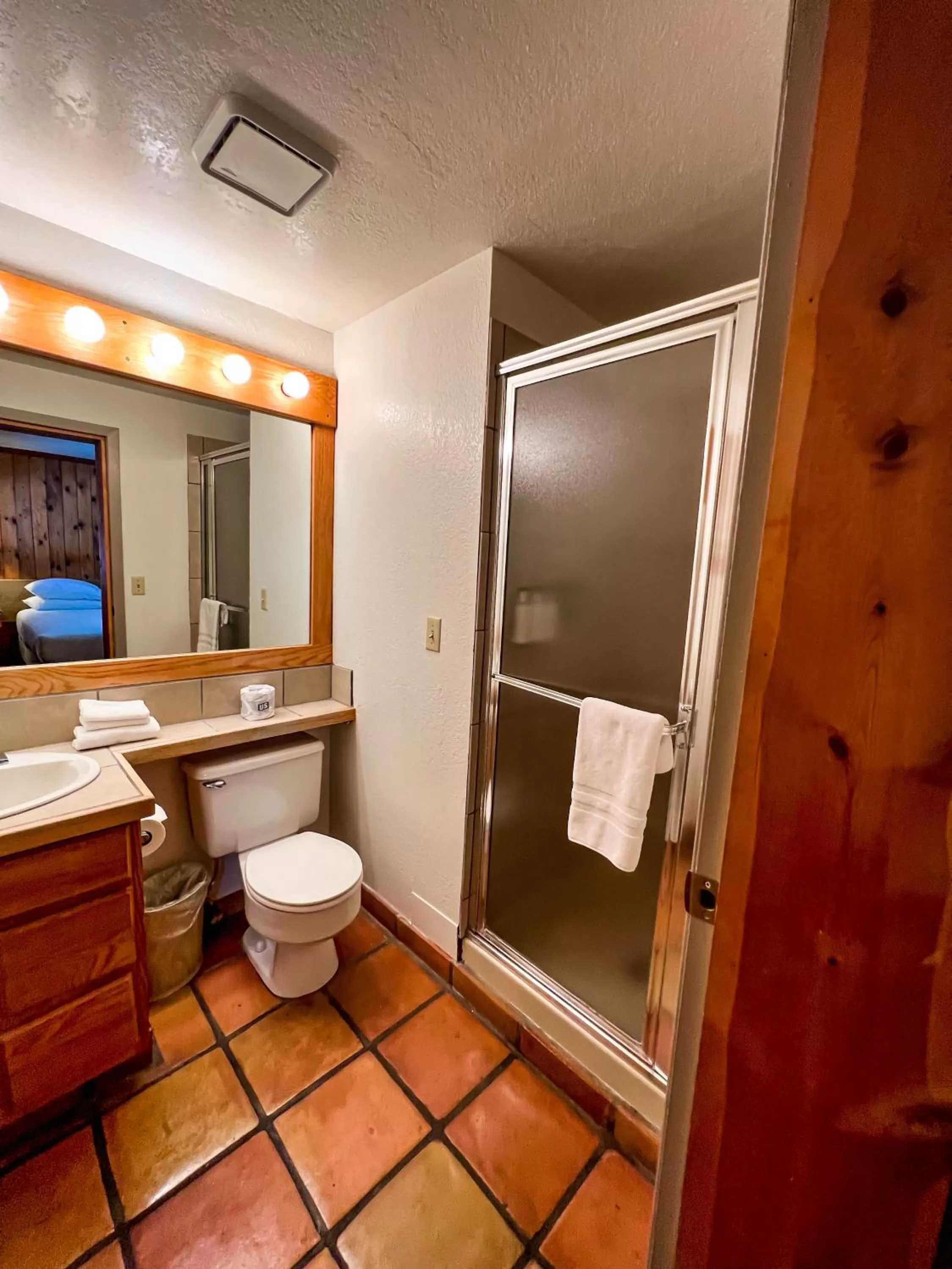 Bathroom in Red Stone Inn
