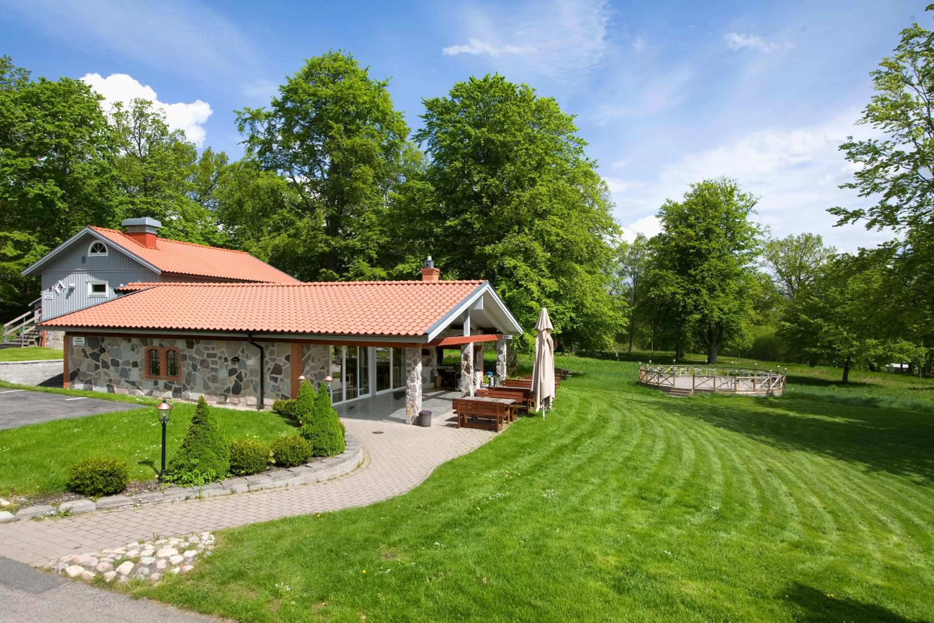 Facade/entrance in Sure Hotel by Best Western Ojaby Herrgard