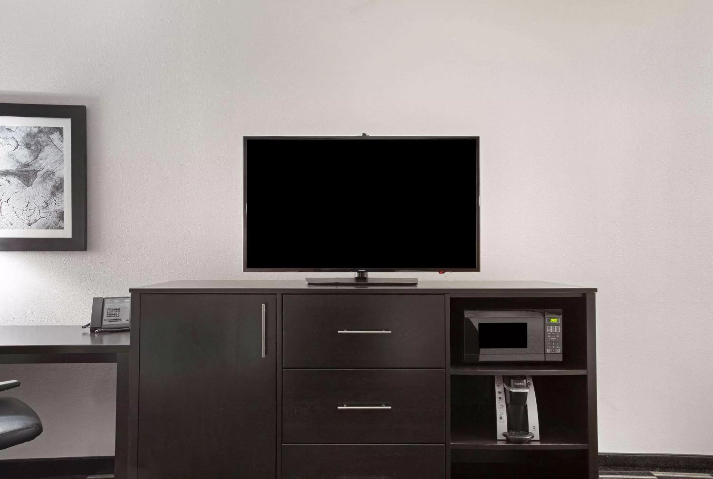 Photo of the whole room in La Quinta by Wyndham Norwich-Plainfield-Casino