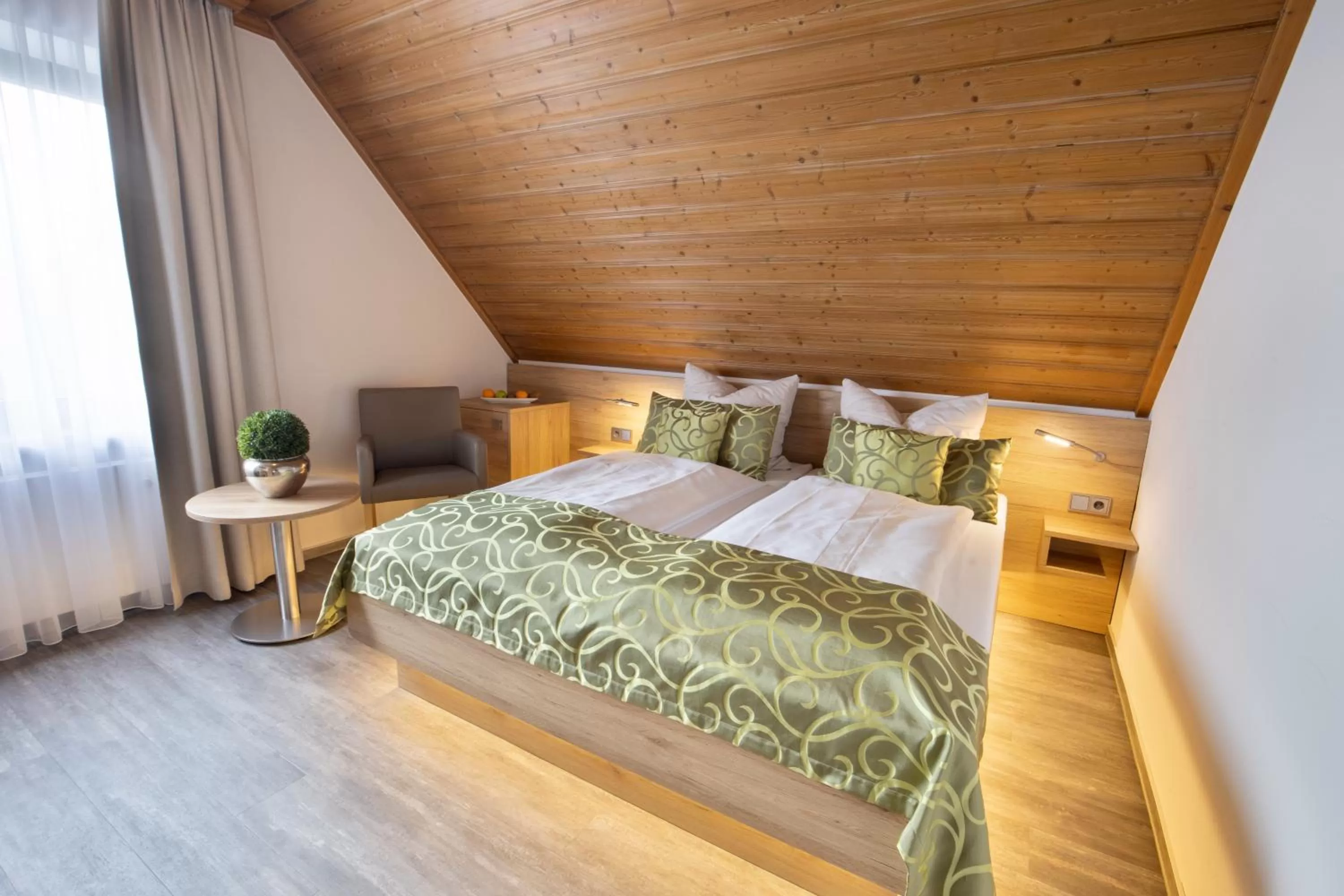 Bedroom, Bed in Deeke's Quellenhof