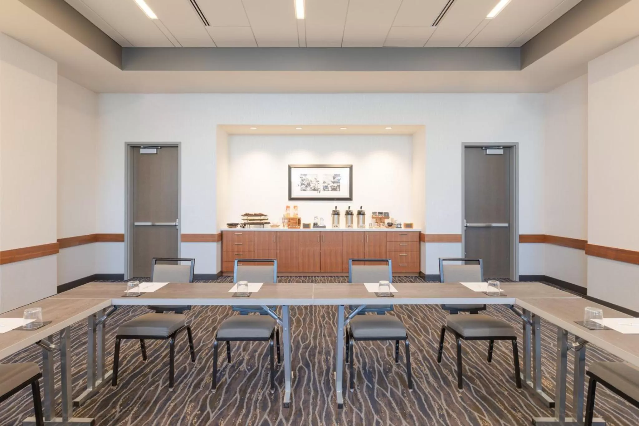Meeting/conference room in InterContinental Minneapolis - St. Paul Airport by IHG