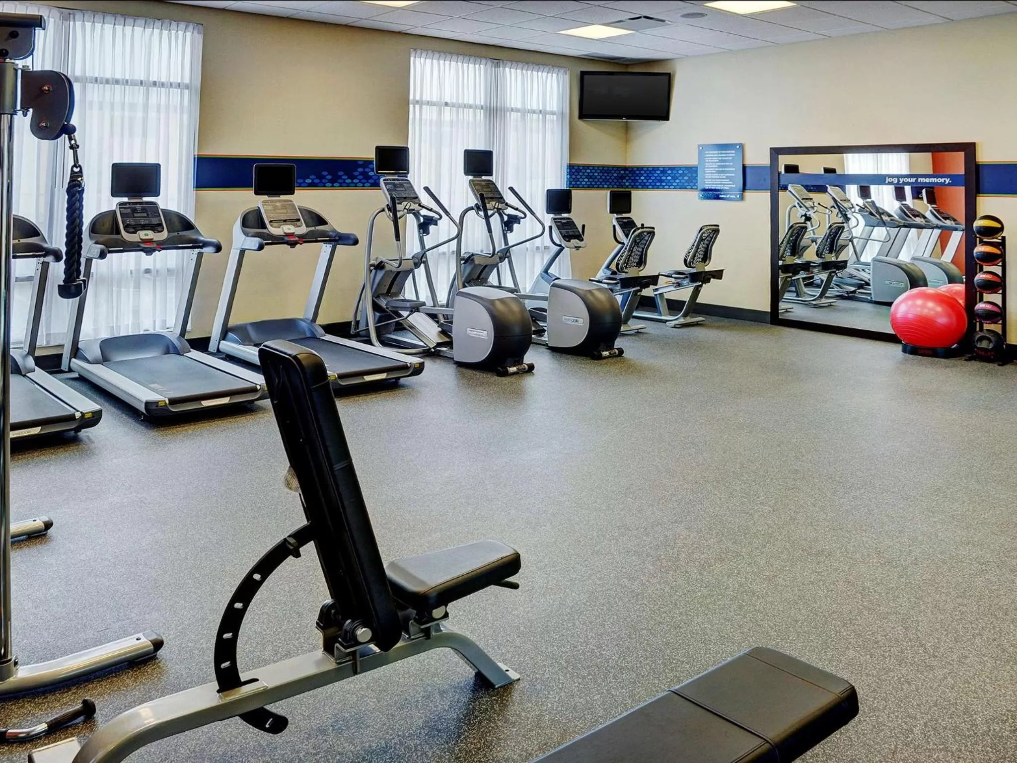 Fitness centre/facilities in Hampton Inn by Hilton Winnipeg