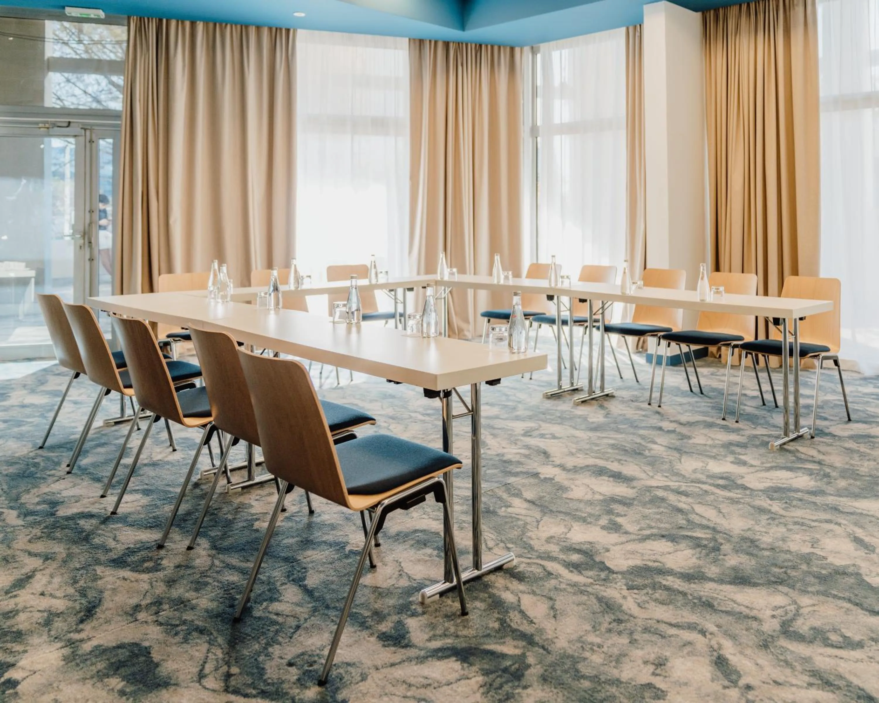 Meeting/conference room in Radisson Hotel Nice Airport