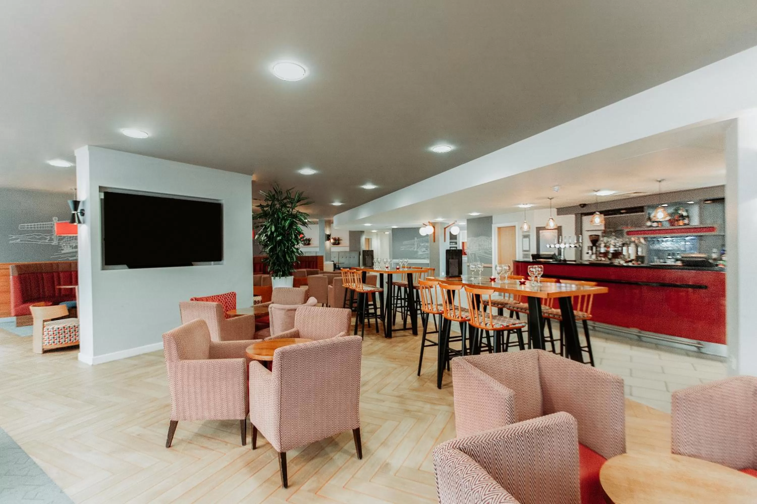 Restaurant/places to eat in Ramada Encore Newcastle-Gateshead