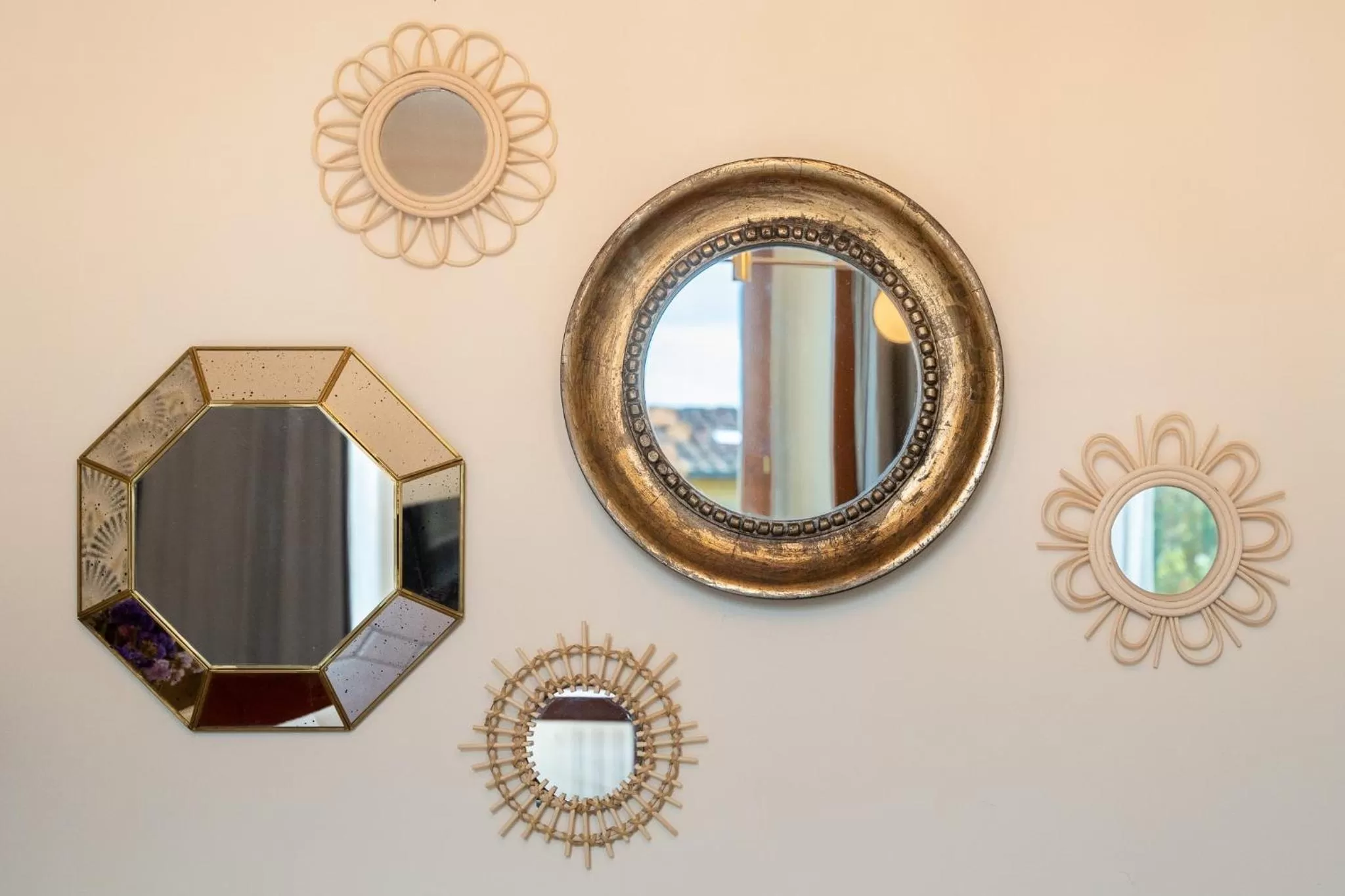 Decorative detail in SPIRIT OF FLORENCE Boutique Rooms