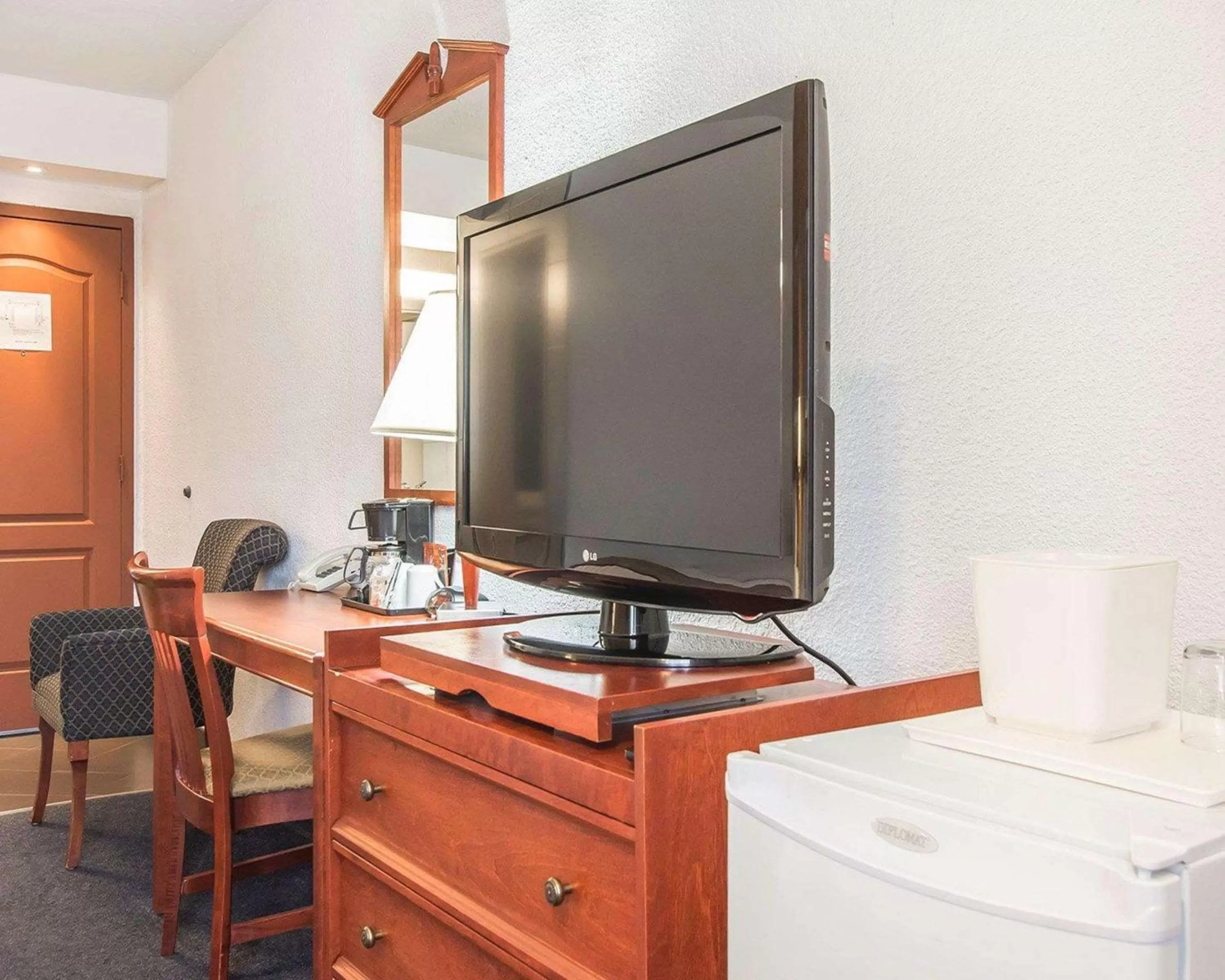 Photo of the whole room in Hotel Danube Bleu