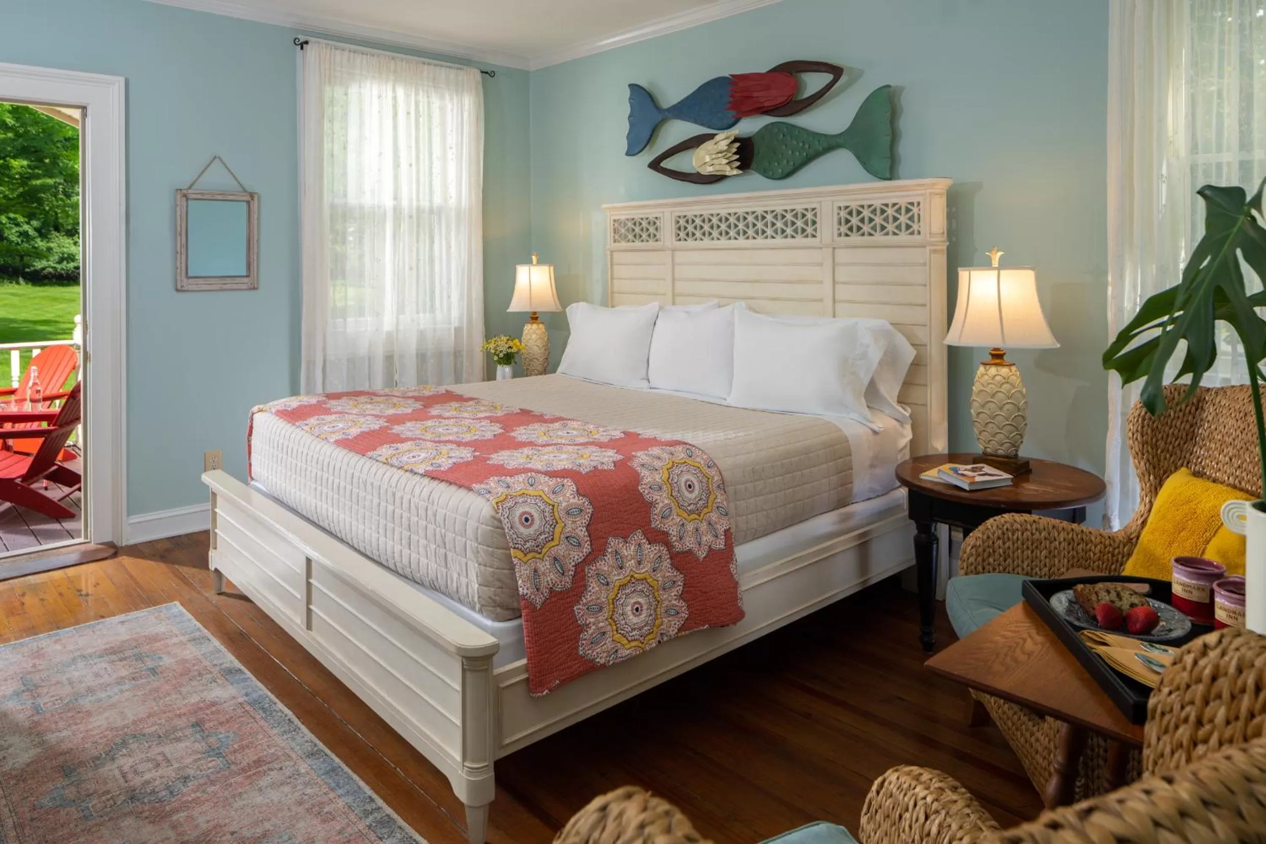 Patio, Bed in Landmark Inn