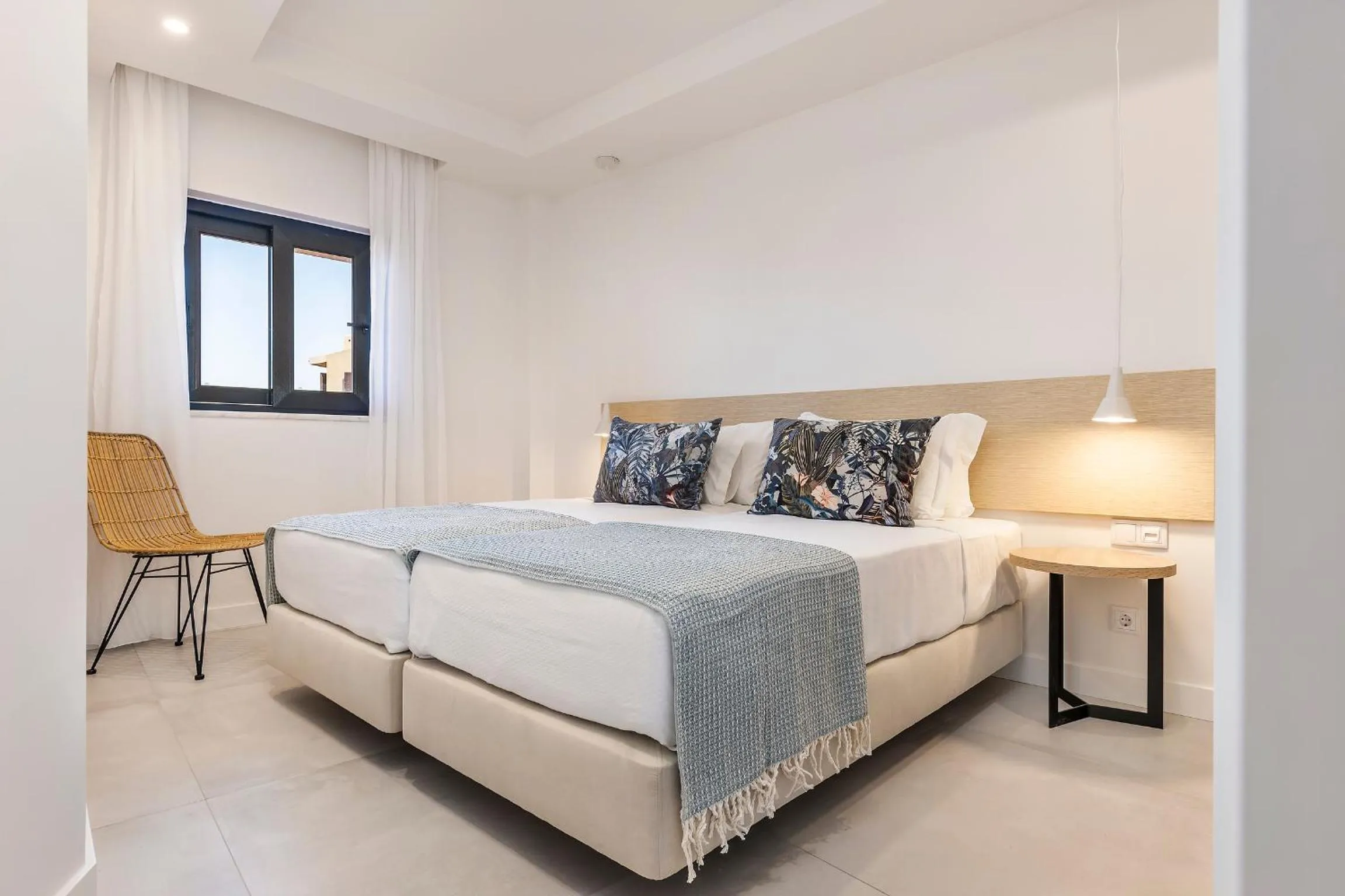 Bed in Clube Maria Luisa