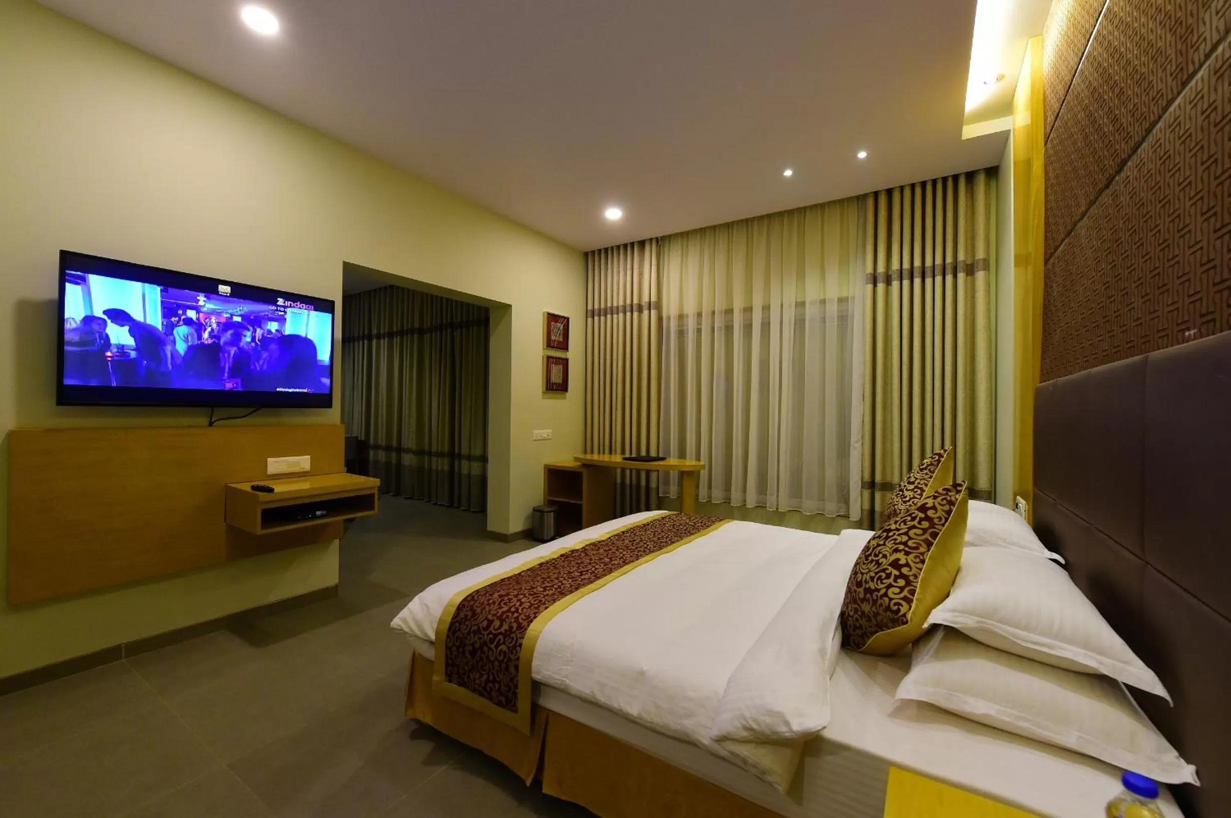 Bed in Hotel H - Sandhill Hotels Private Limited