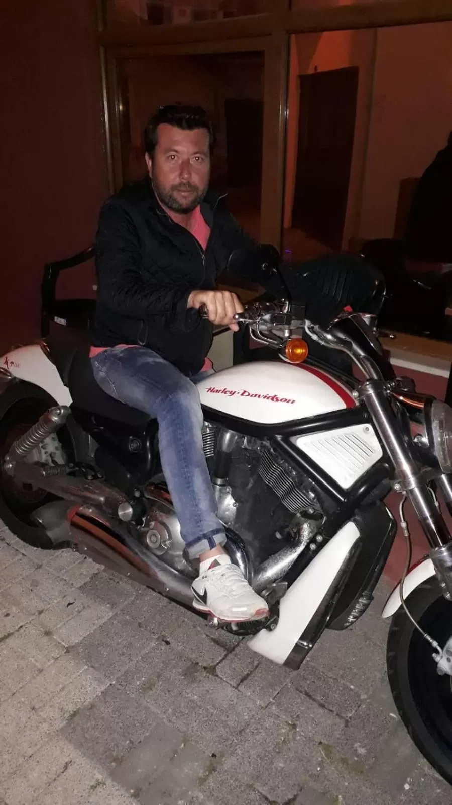 Night in Hotel Crowded House