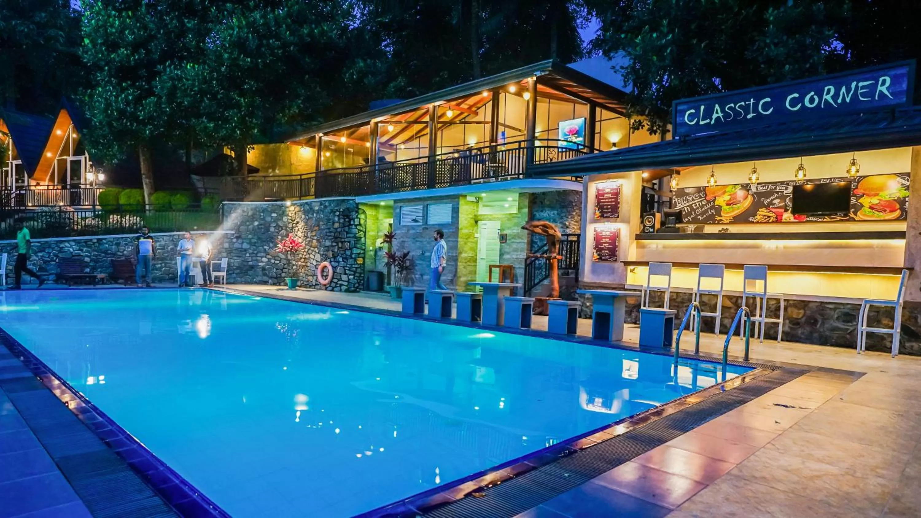 Restaurant/places to eat in Royal Classic Resort