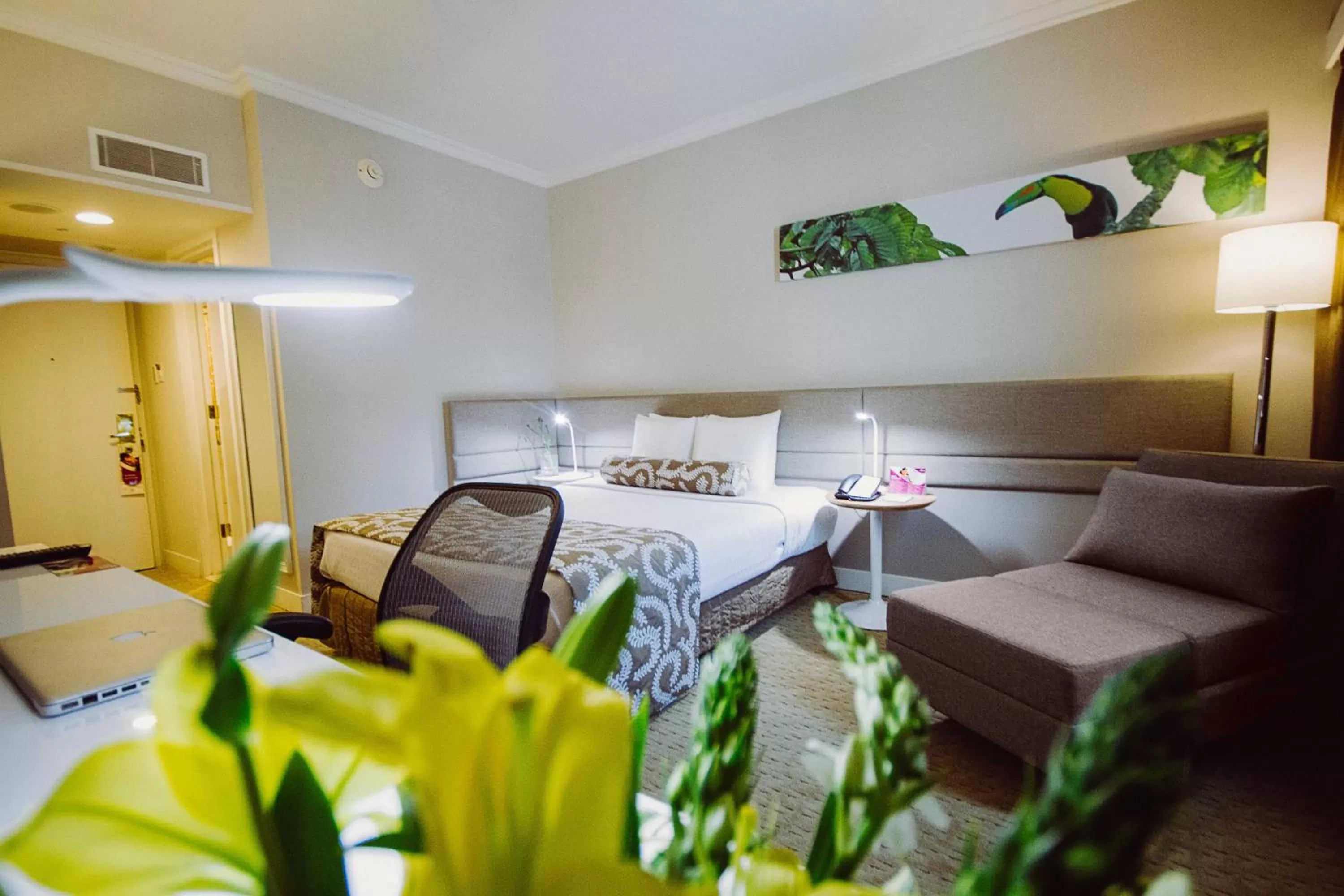 Photo of the whole room, Bed in Crowne Plaza Managua by IHG